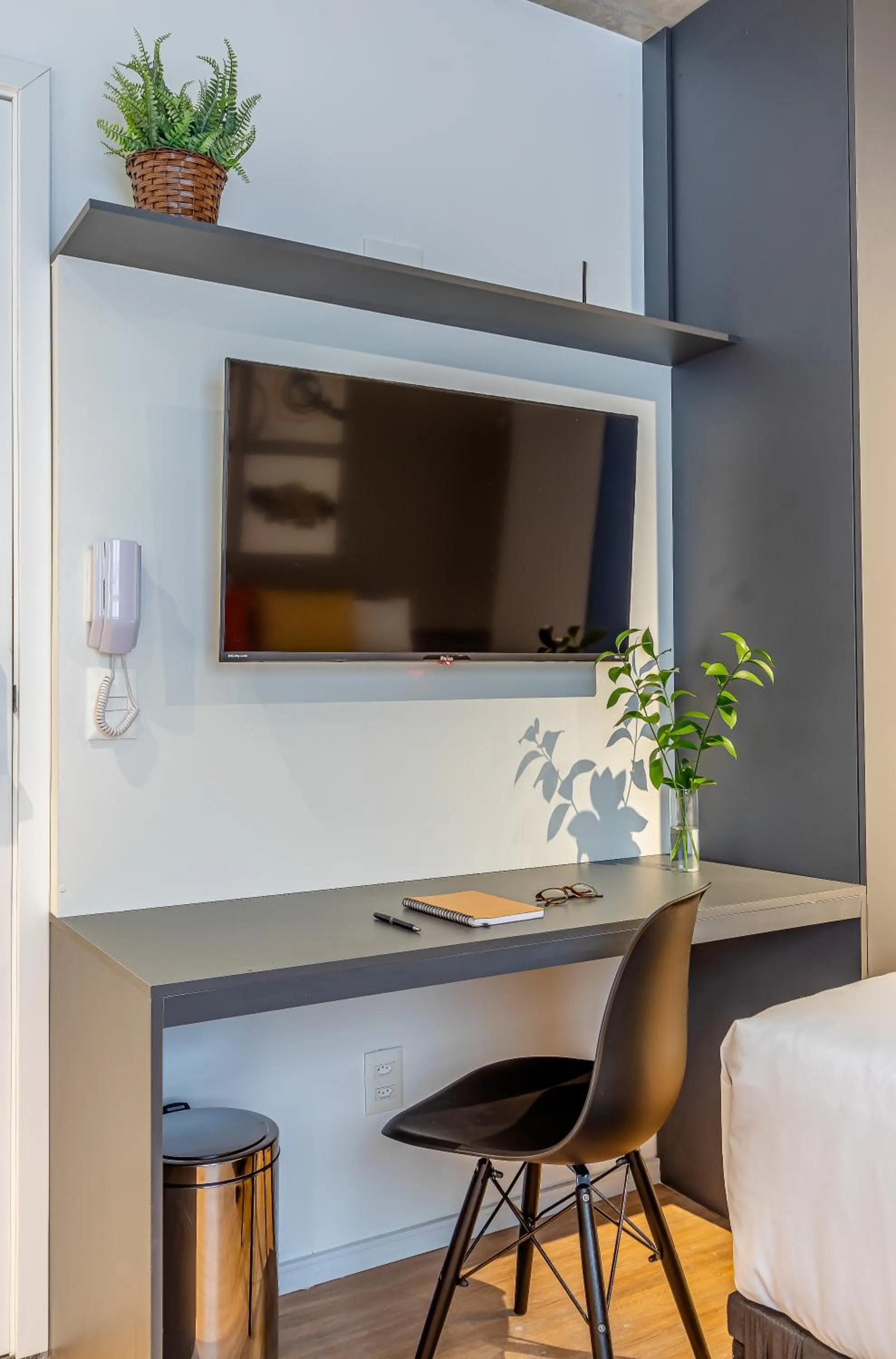 TV and multimedia in Next Paulista by Viva - Apartamentos completos ao lado da Av Paulista e MASP