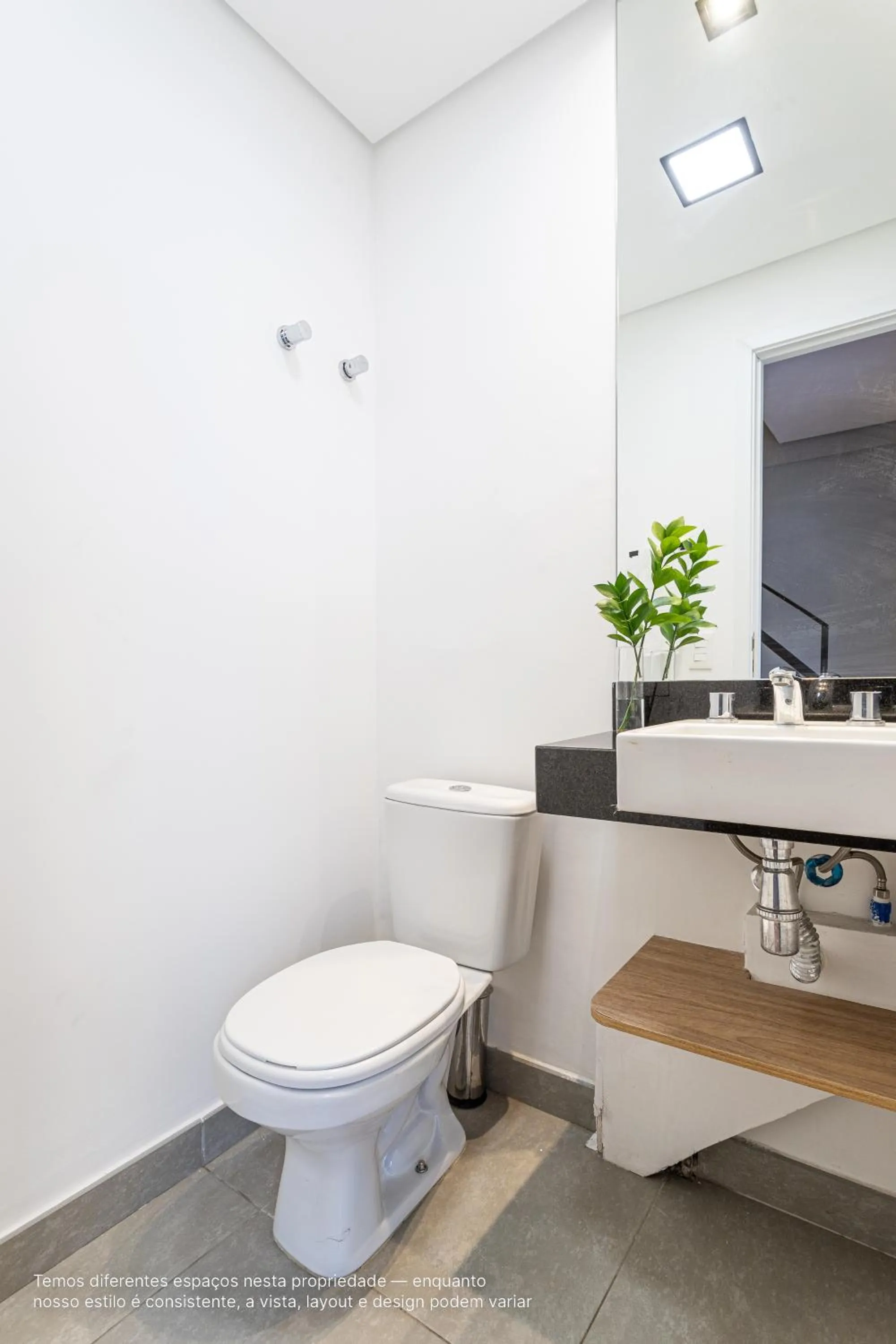 Bathroom in Next Paulista by Viva - Apartamentos completos ao lado da Av Paulista e MASP