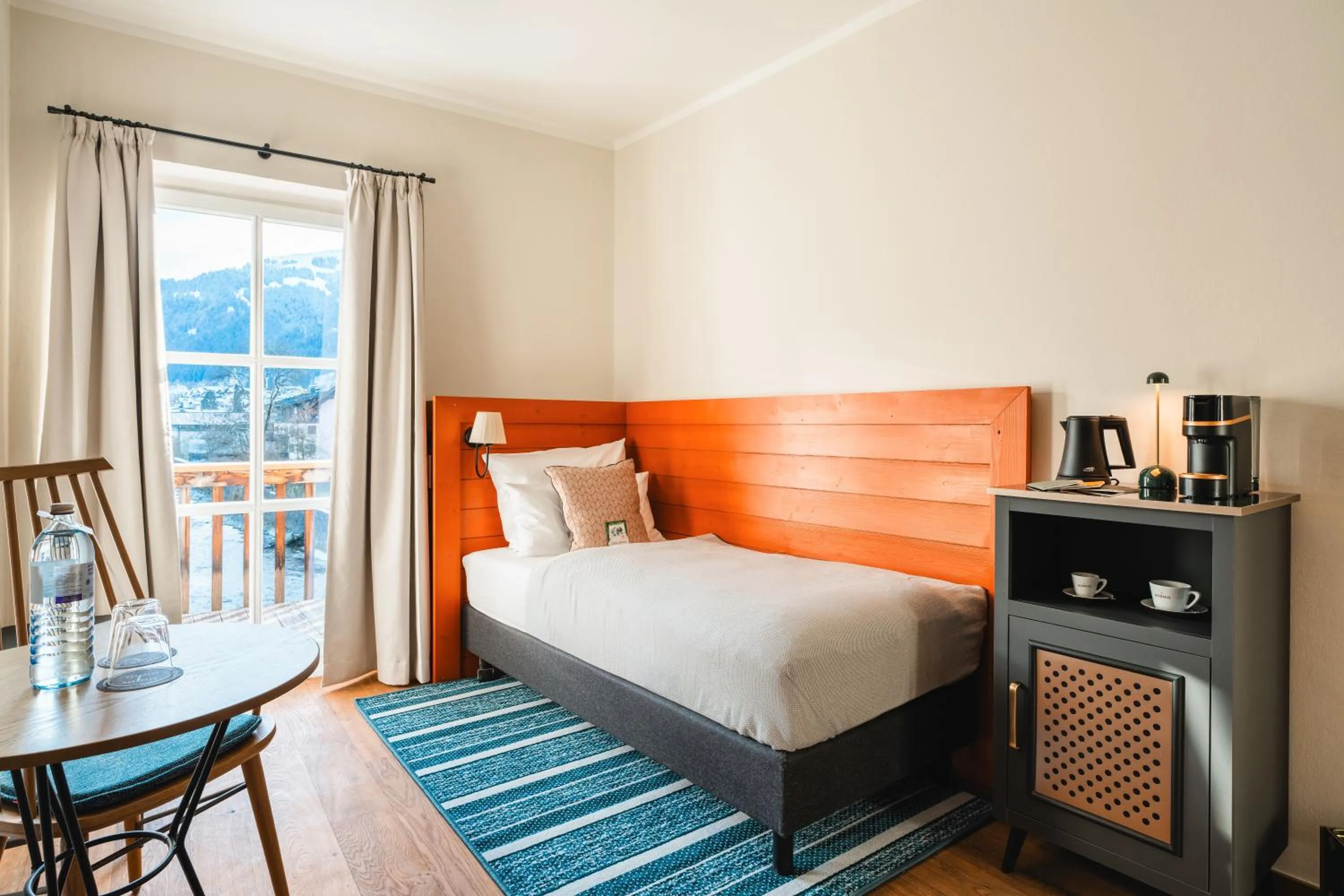 Photo of the whole room, Bed in HENRI Country House Kitzbühel