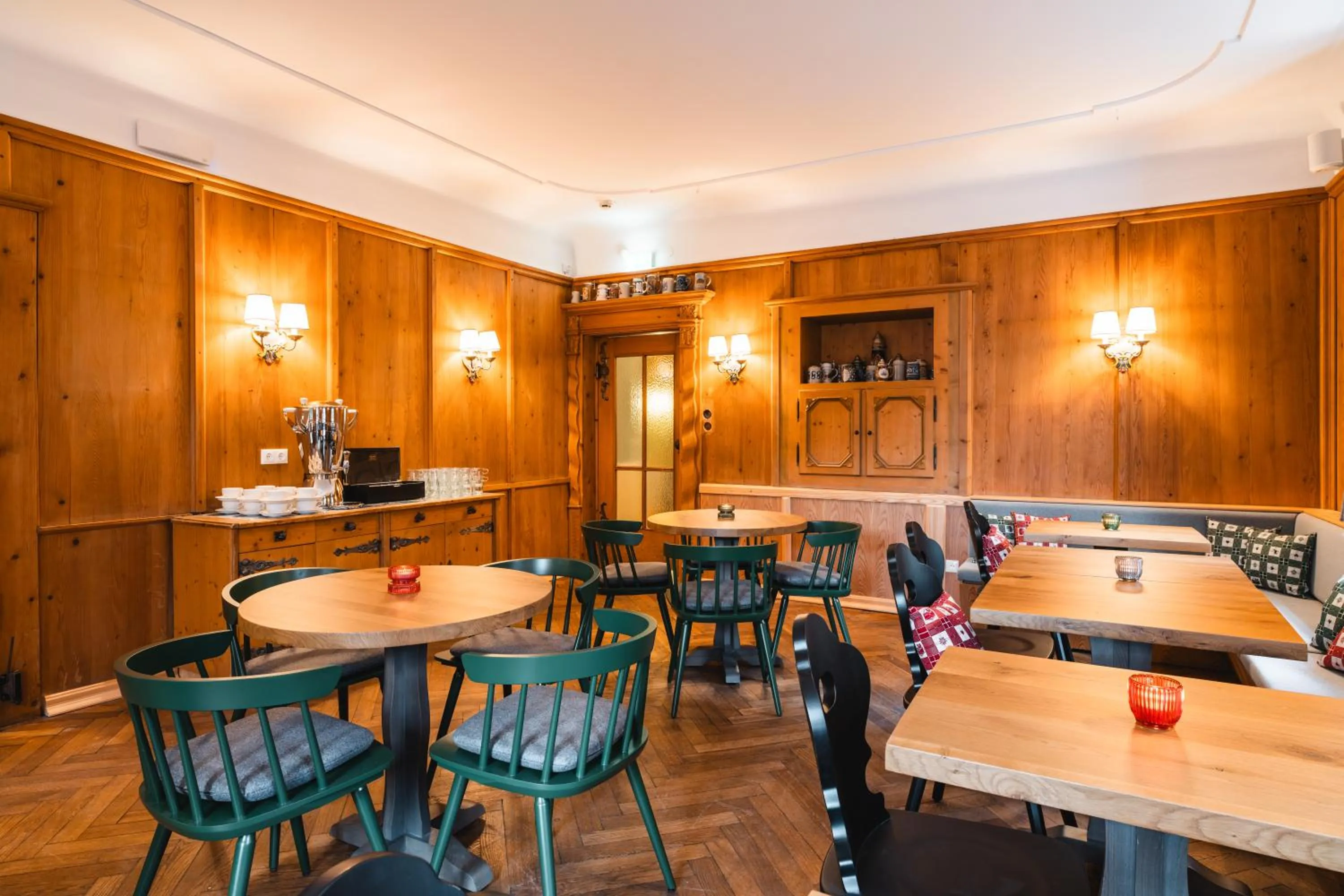 Restaurant/places to eat in HENRI Country House Kitzbühel