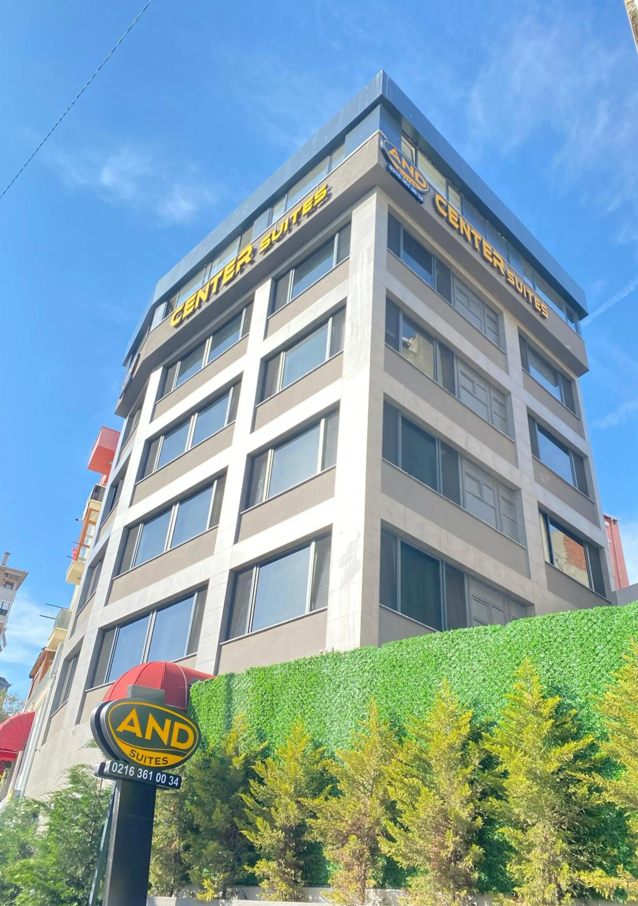 Property building in Center Suite