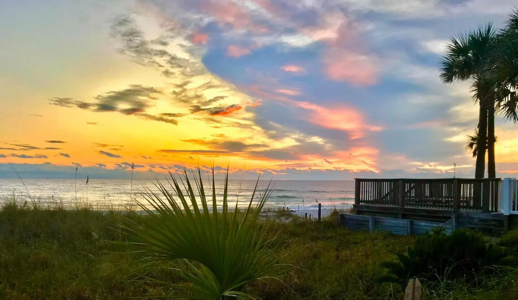 GULF FRONT 3BD/2BA Home with private beach access!