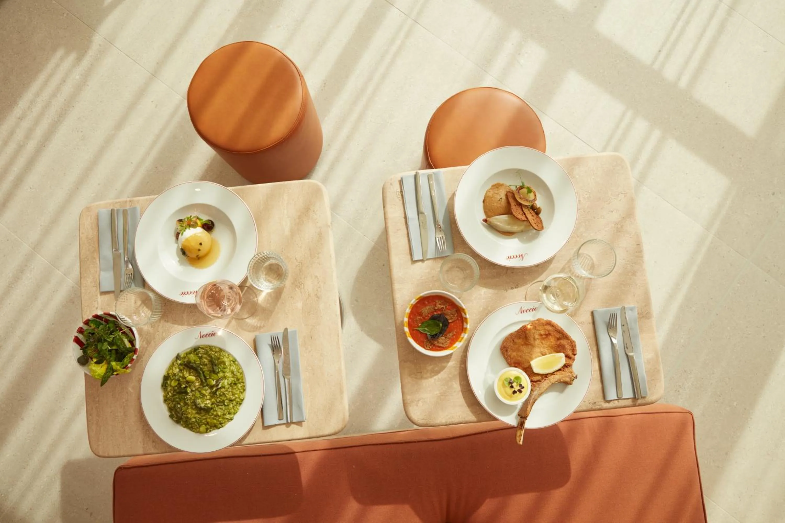 Restaurant/places to eat in OKKO Hotels Paris Rosa Parks