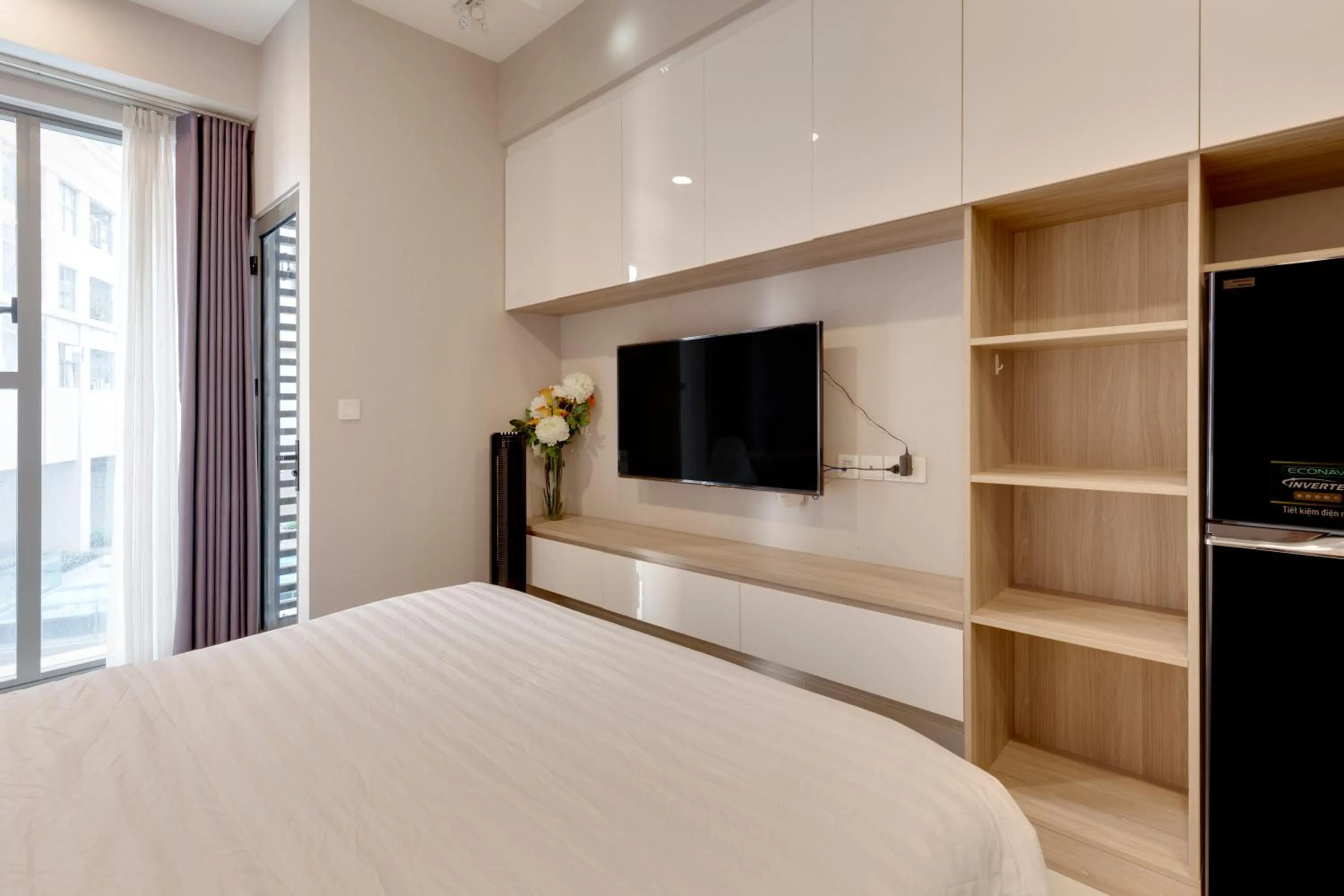 Communal lounge/ TV room, Bed in MH Apartment- Tresor- spacious and cozy center D4