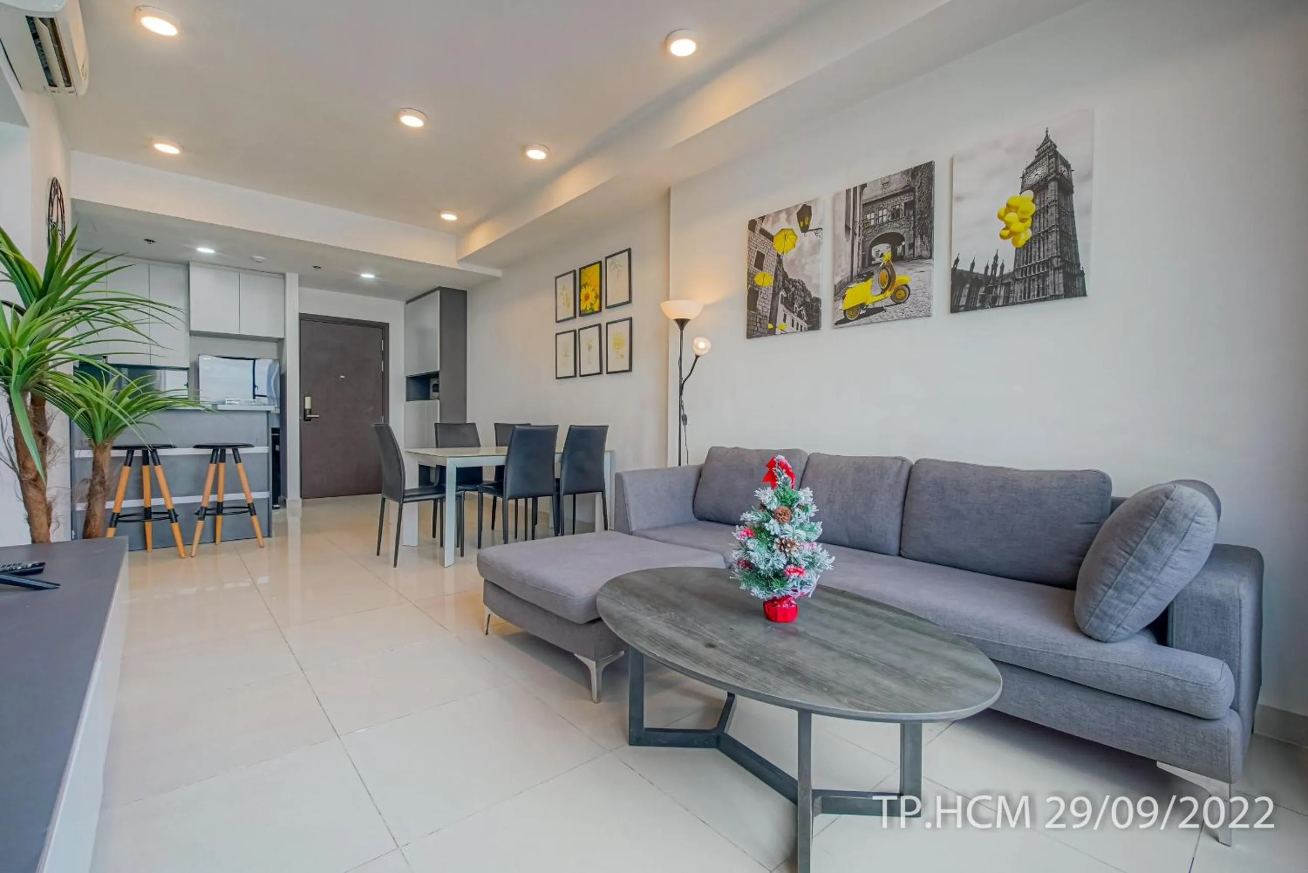 Kitchen or kitchenette in MH Apartment- Tresor- spacious and cozy center D4