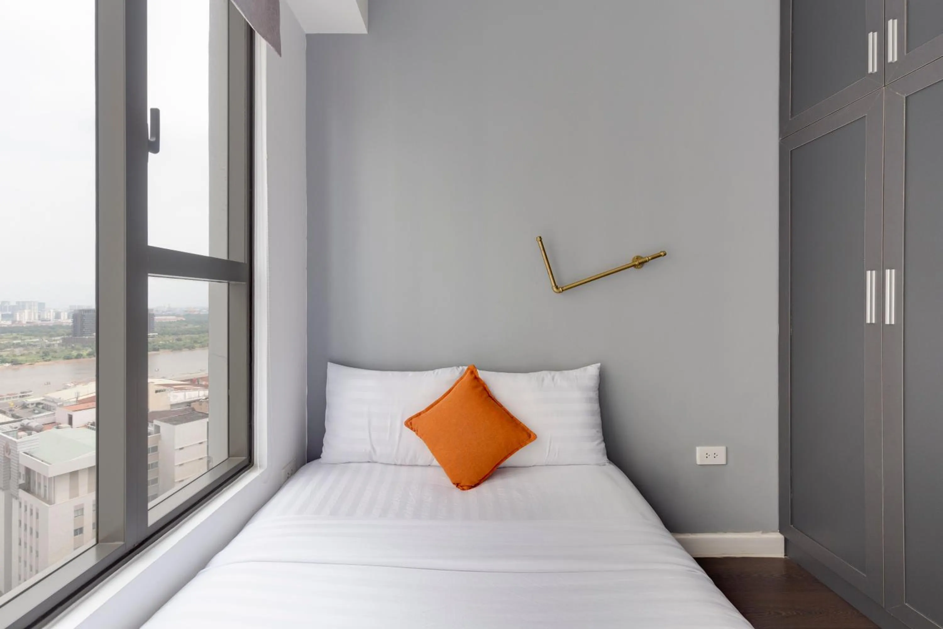 Bed in MH Apartment- Tresor- spacious and cozy center D4