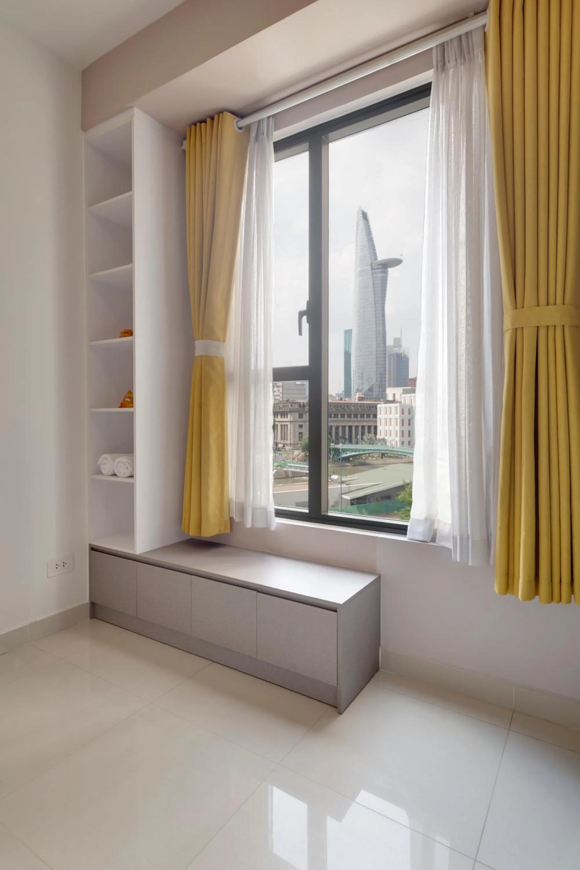 Bed in MH Apartment- Tresor- spacious and cozy center D4