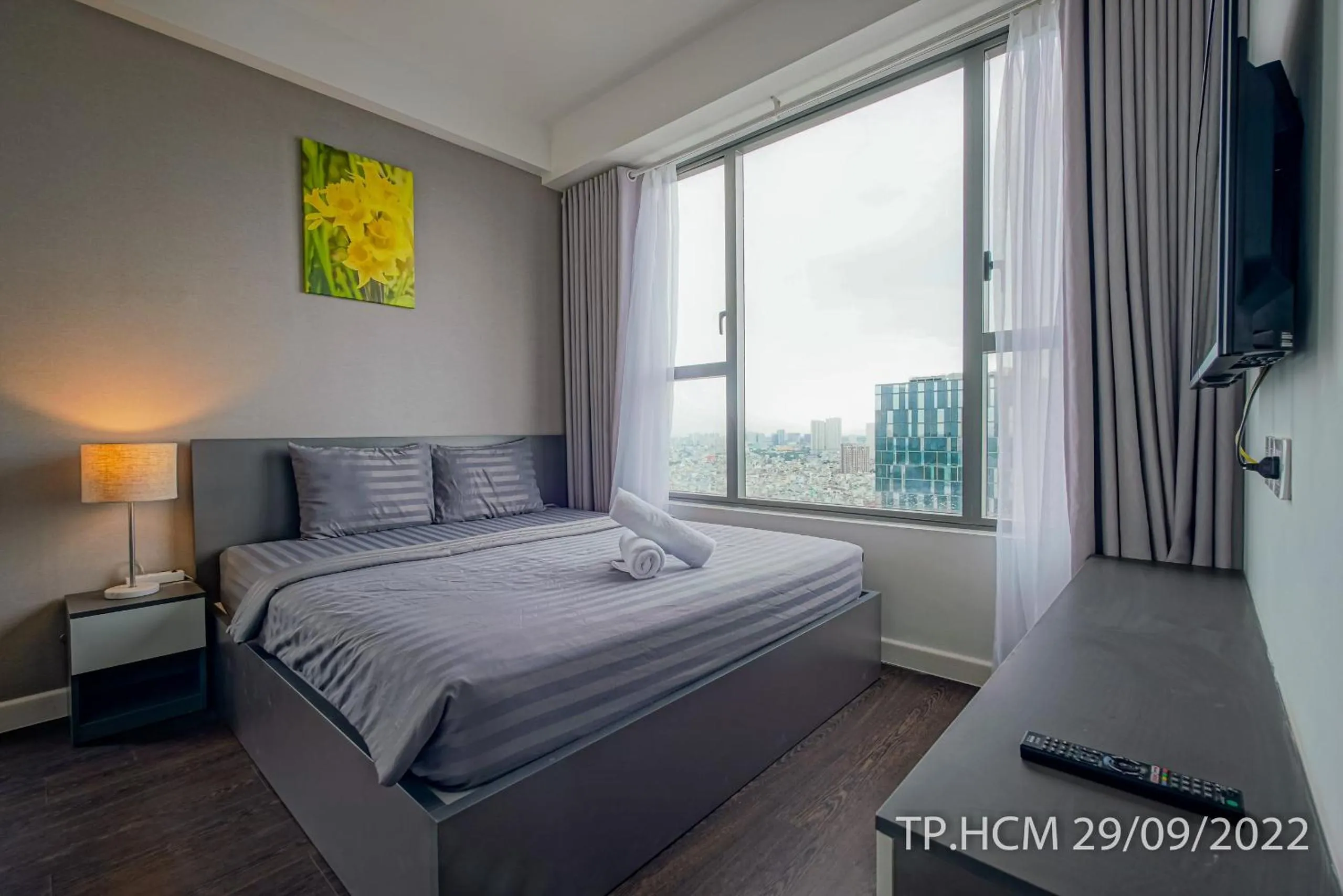 Photo of the whole room, Bed in MH Apartment- Tresor- spacious and cozy center D4