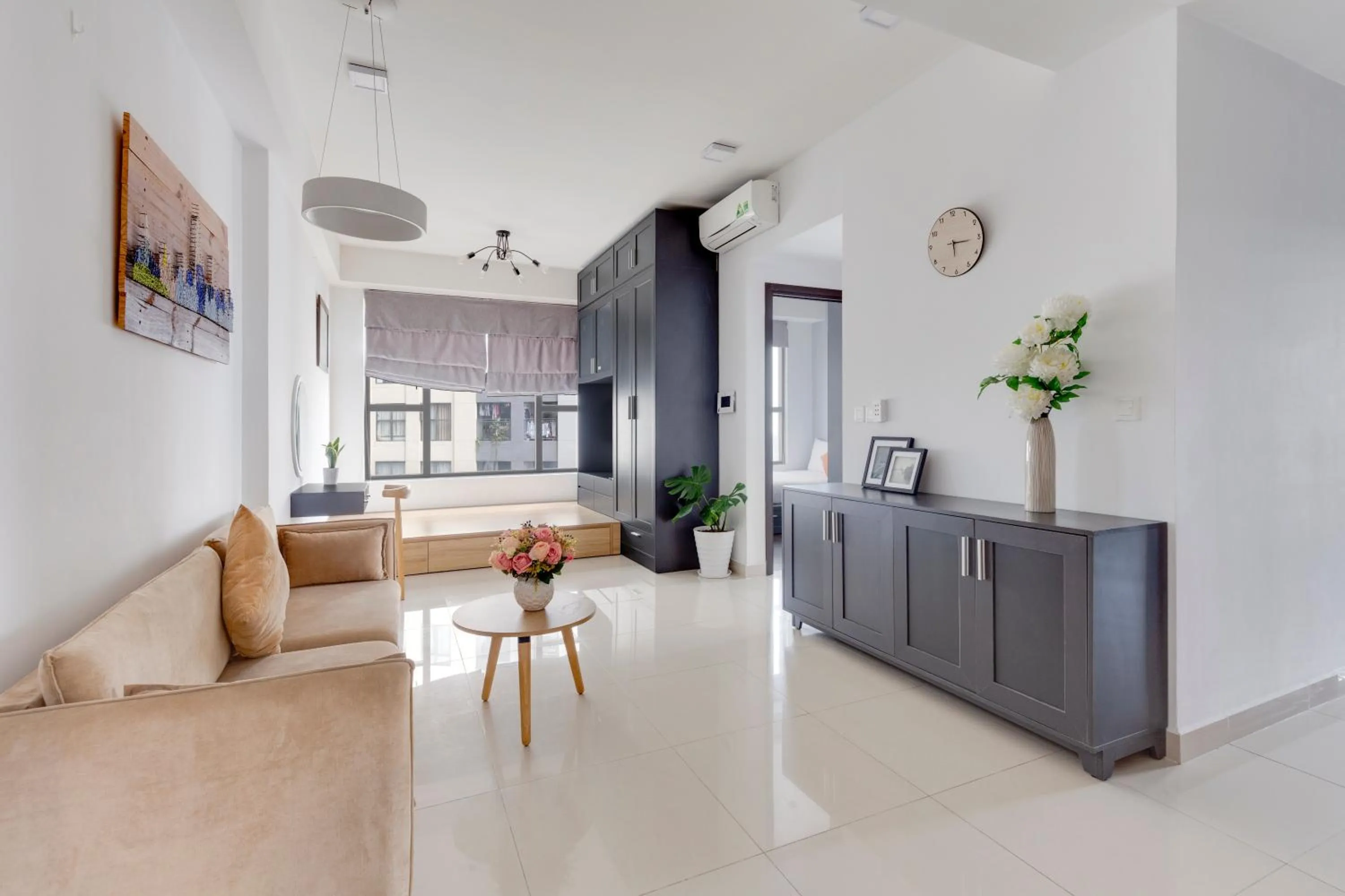 TV and multimedia in MH Apartment- Tresor- spacious and cozy center D4