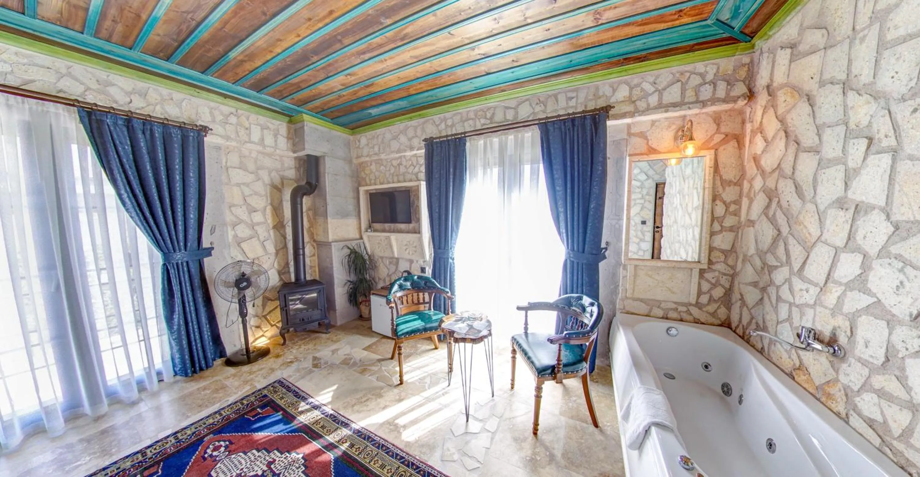 Photo of the whole room in AKRİTİS STONE HOUSE