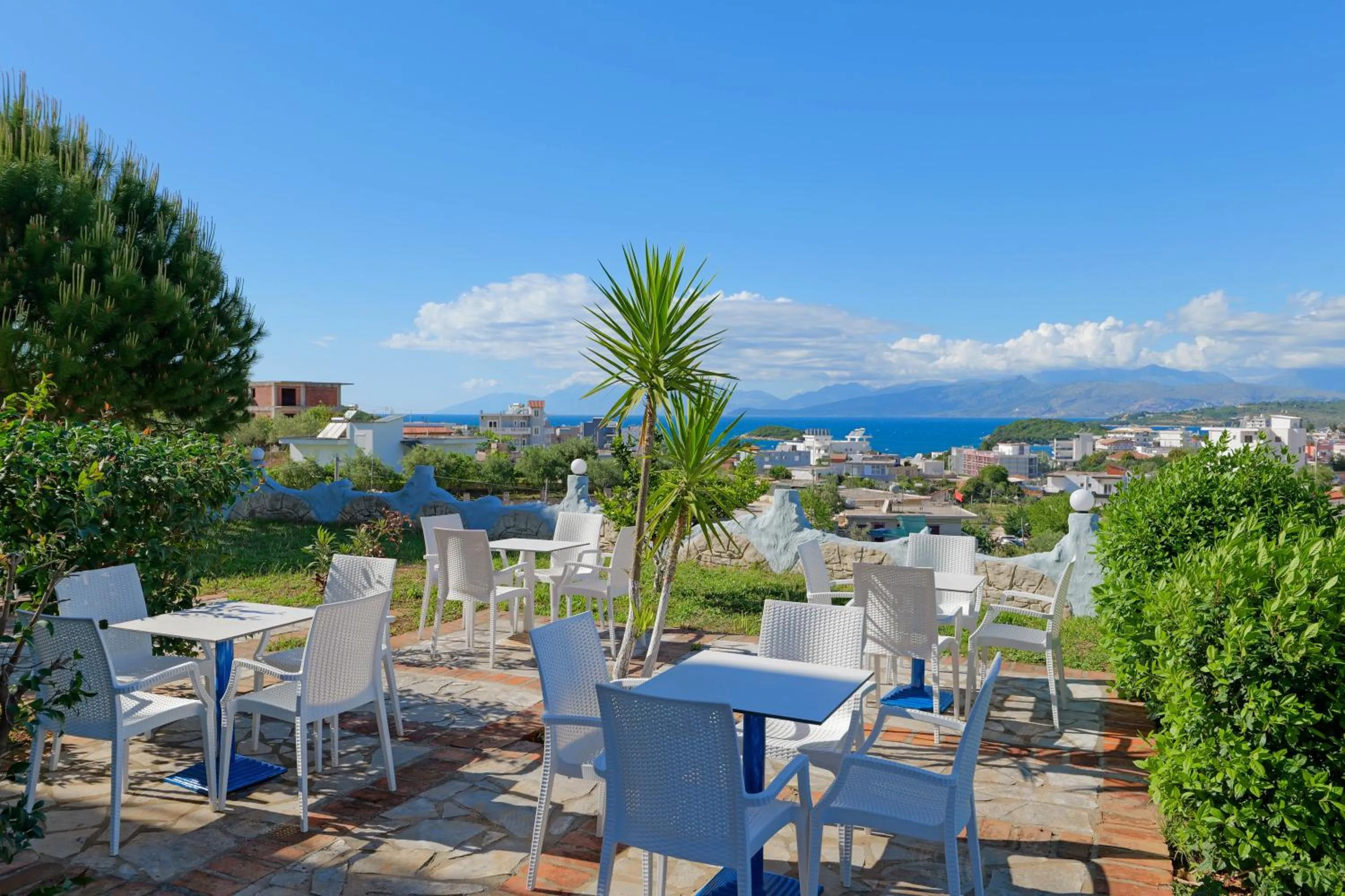 Patio in Vila Antica