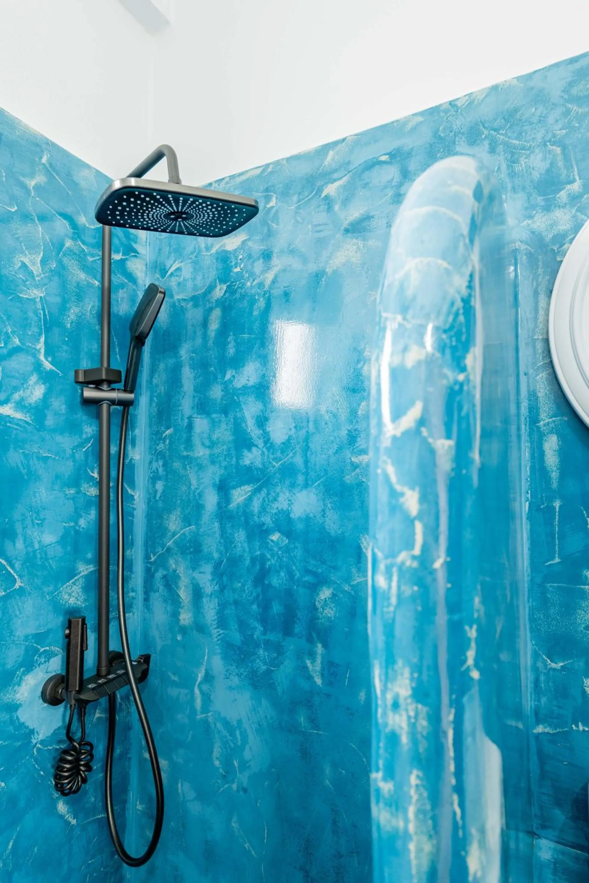 Shower in Vila Antica