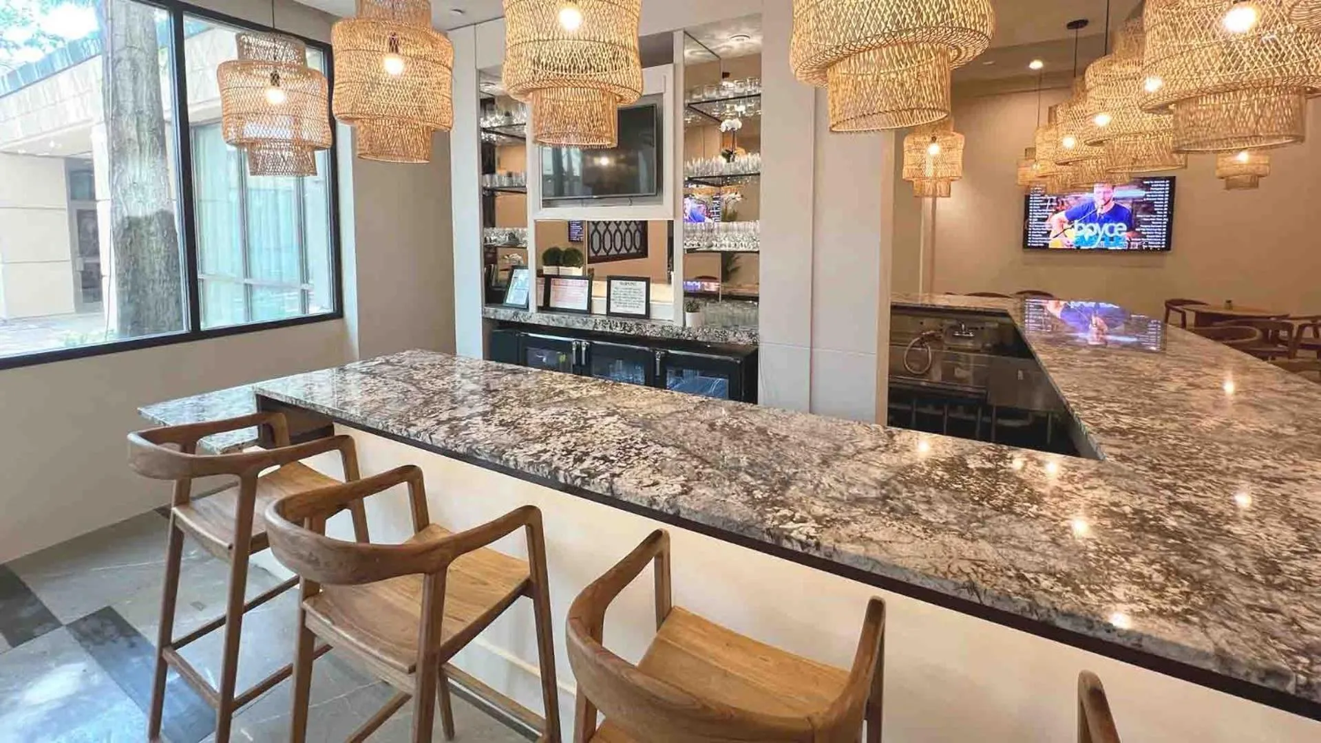 Restaurant/places to eat in Memphis Vitality Hotel