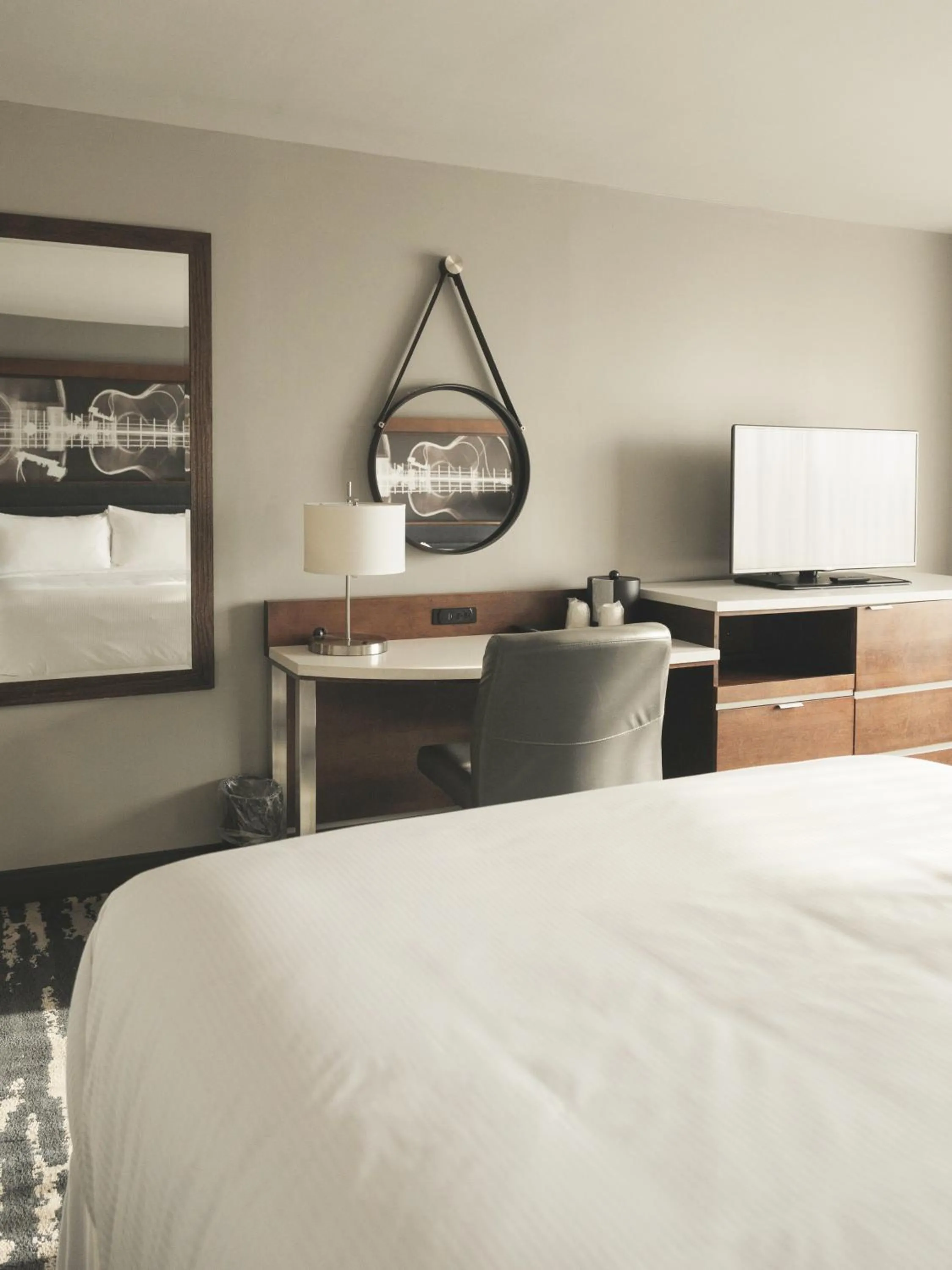 Bedroom, Bed in Memphis Vitality Hotel