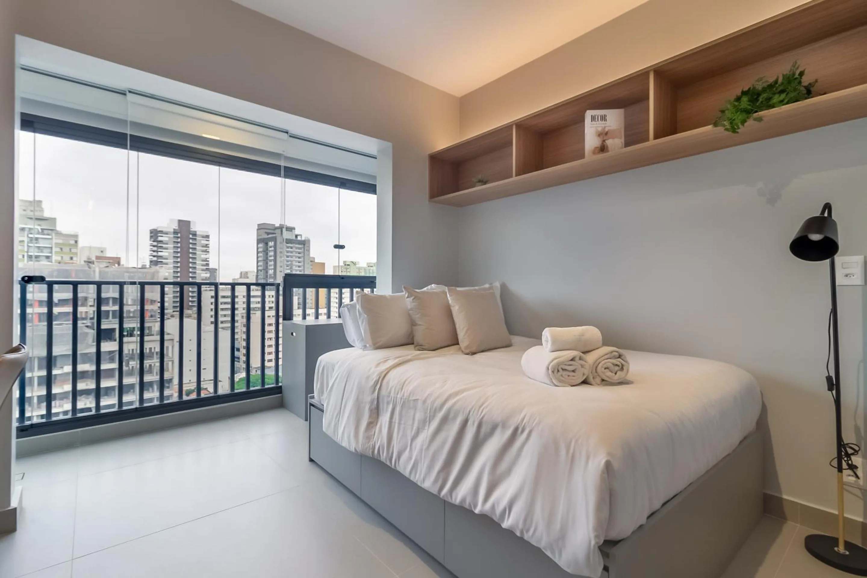 Bedroom, Bed in 360 SP Code