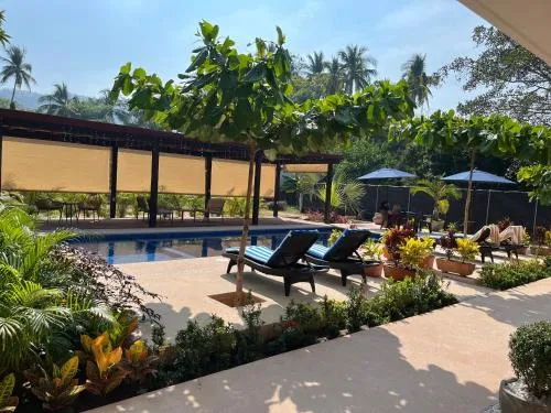 Natura Hotel & Villas