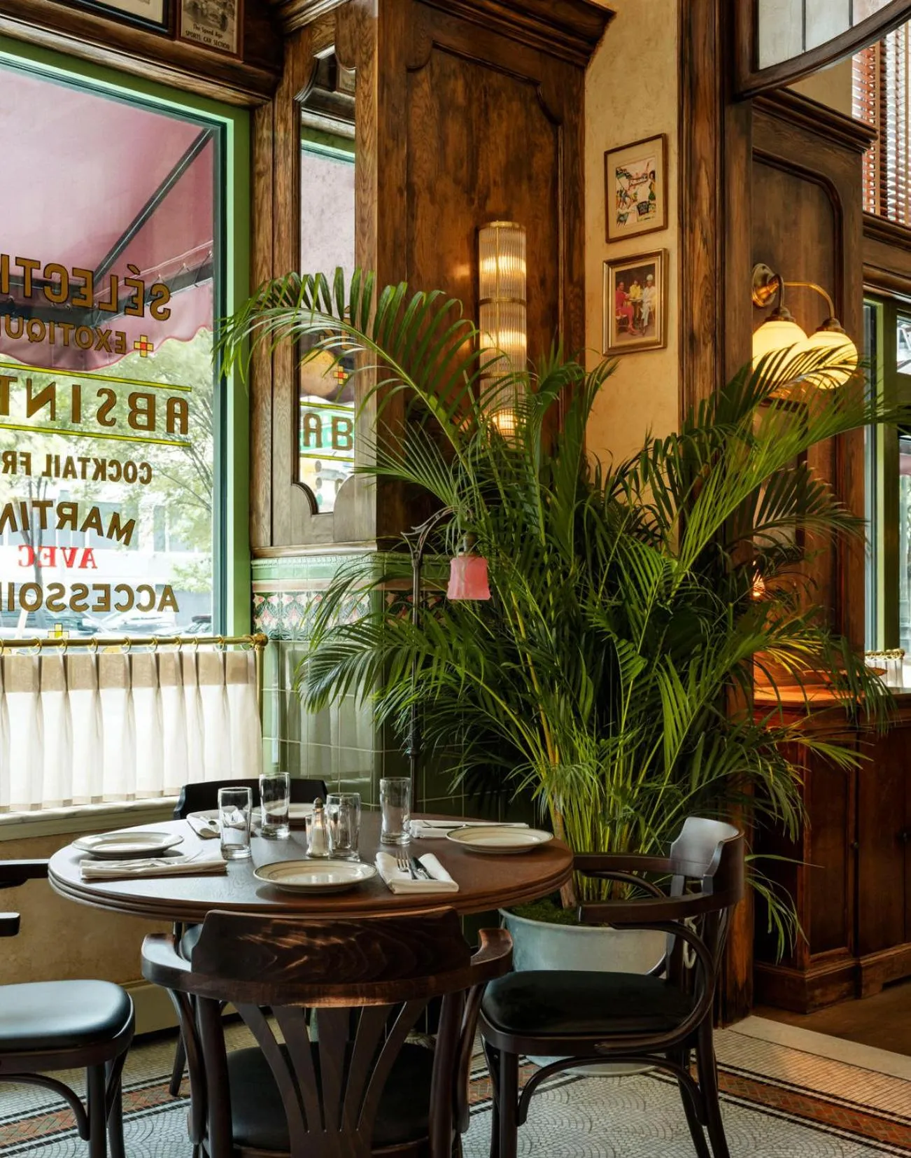 Restaurant/places to eat in ROOST Detroit