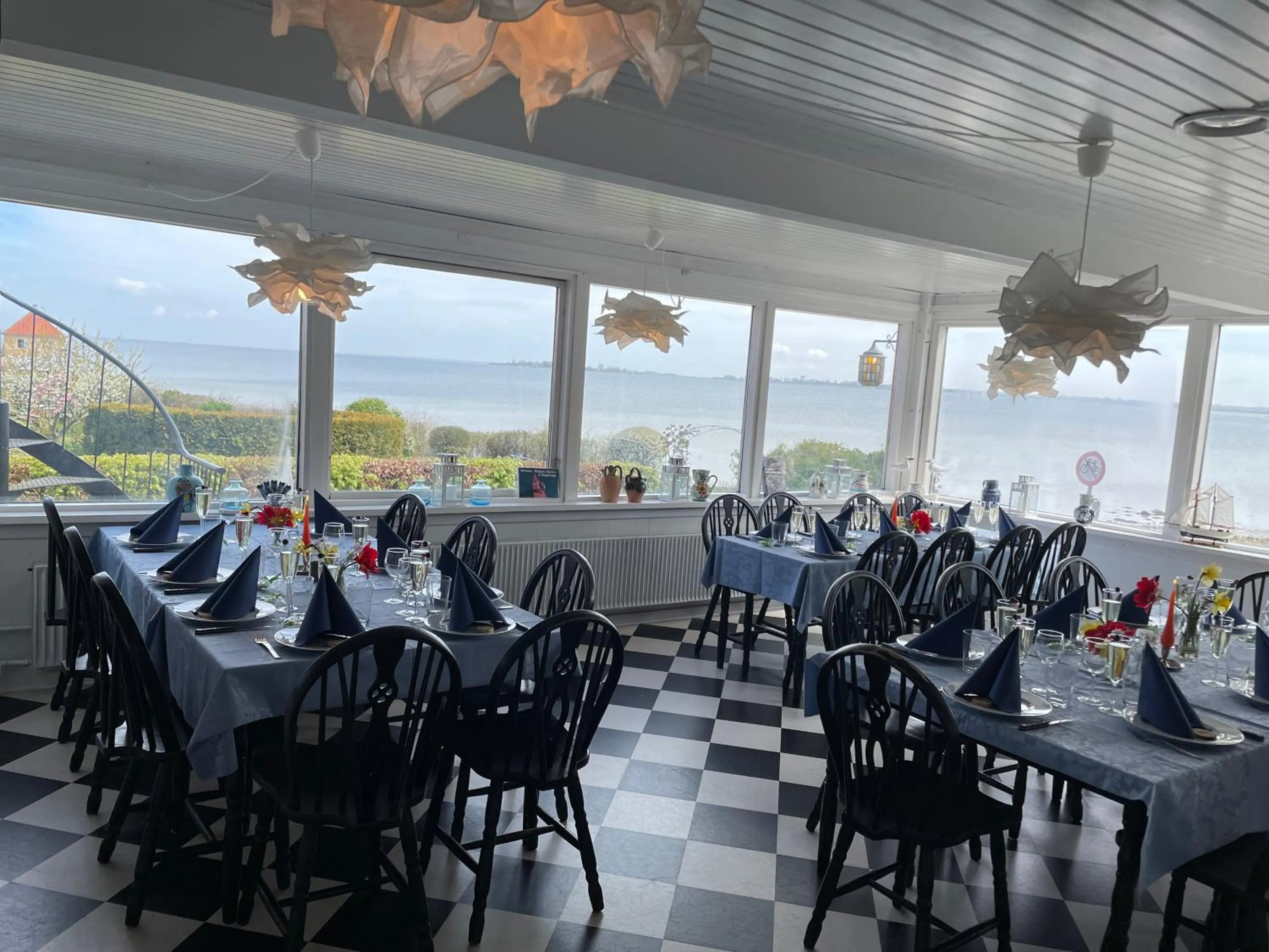 Restaurant/places to eat in Badehotel Harmonien