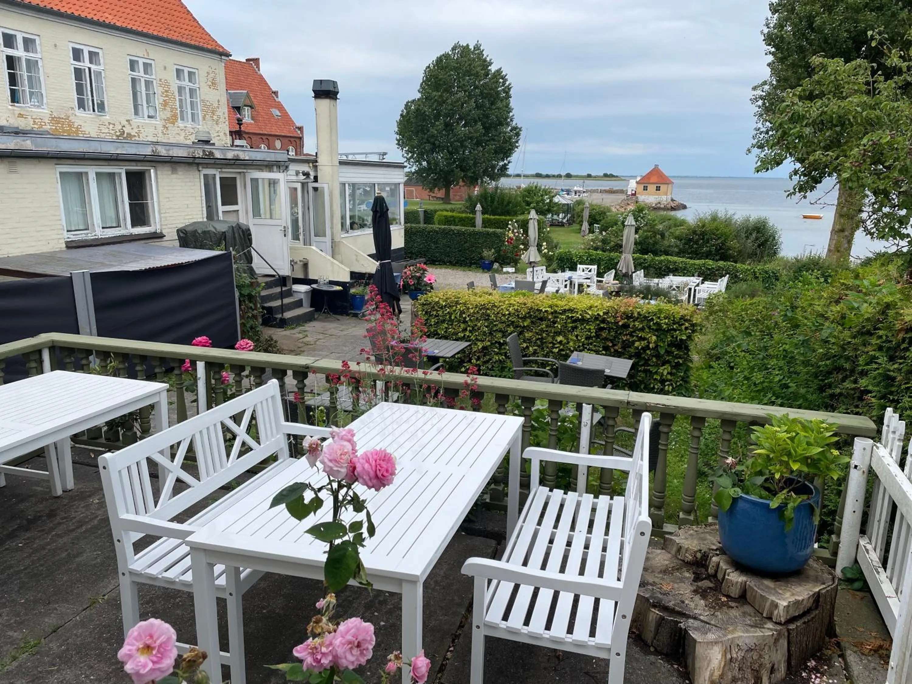 Restaurant/places to eat in Badehotel Harmonien