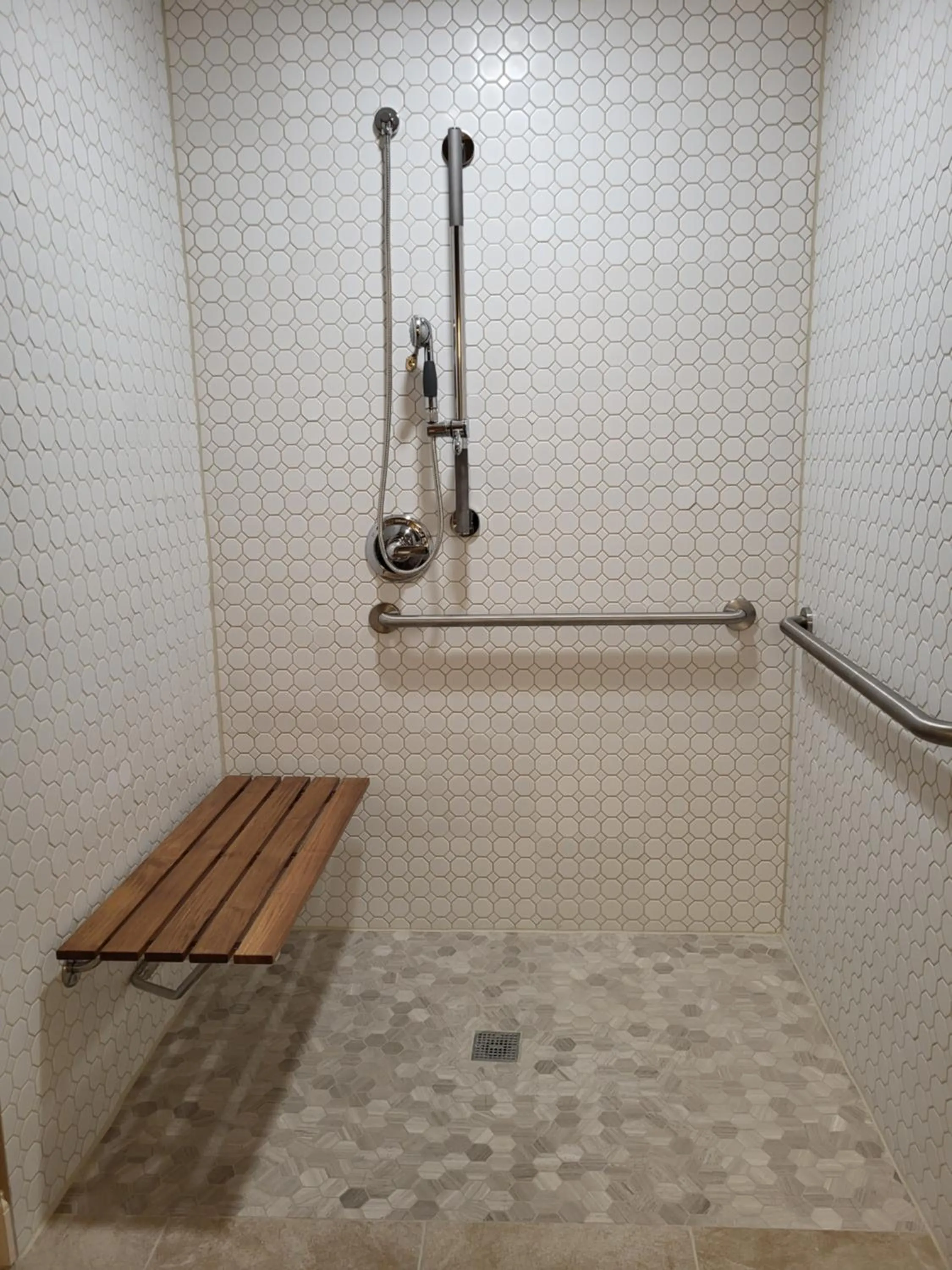 Shower in The Grandeur Estate