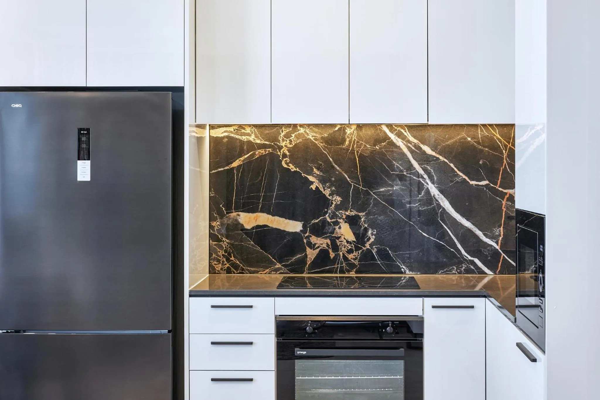 Kitchen or kitchenette in Meriton Suites Liverpool