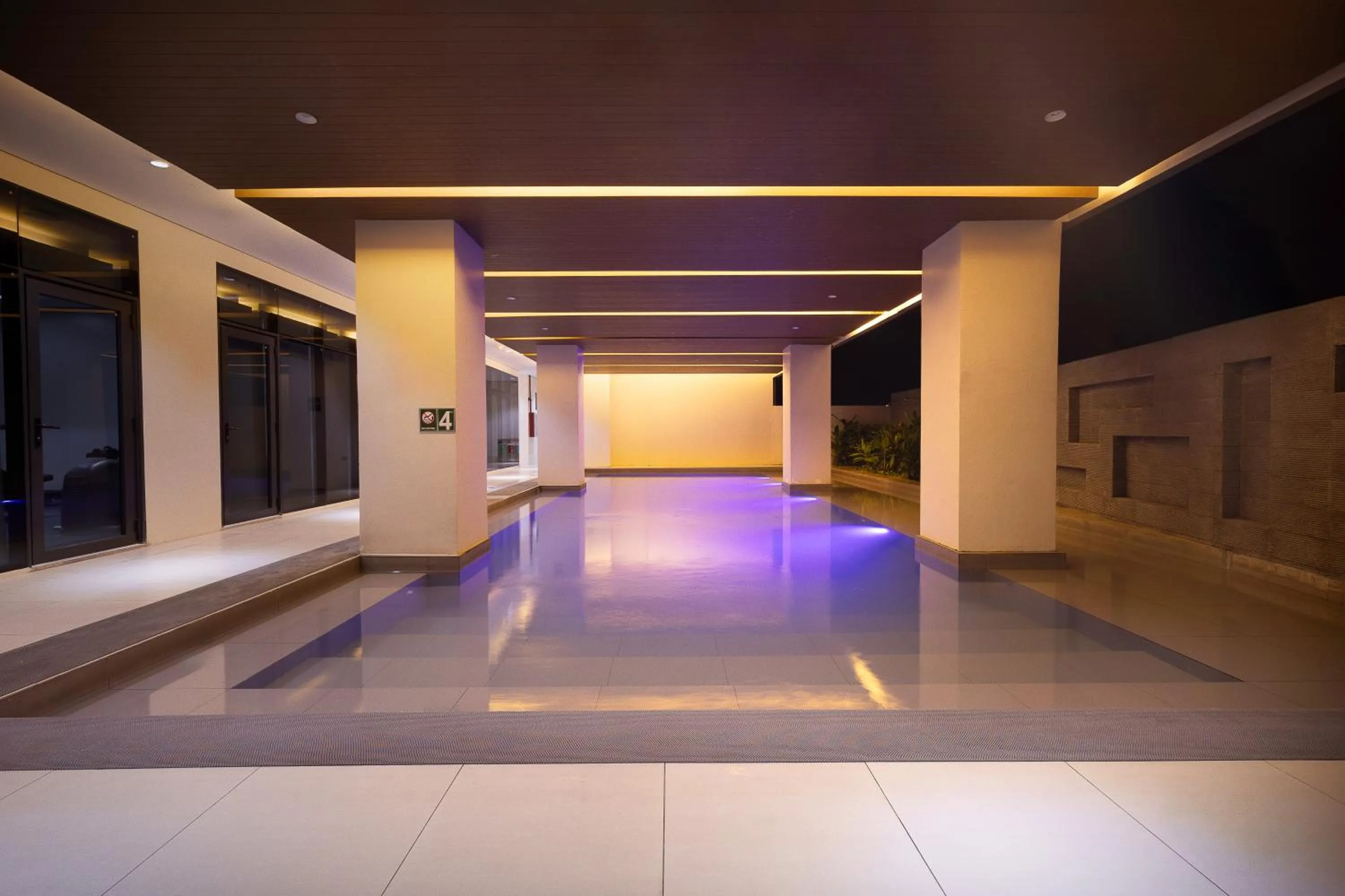 Pool view in Hotel101 - Fort