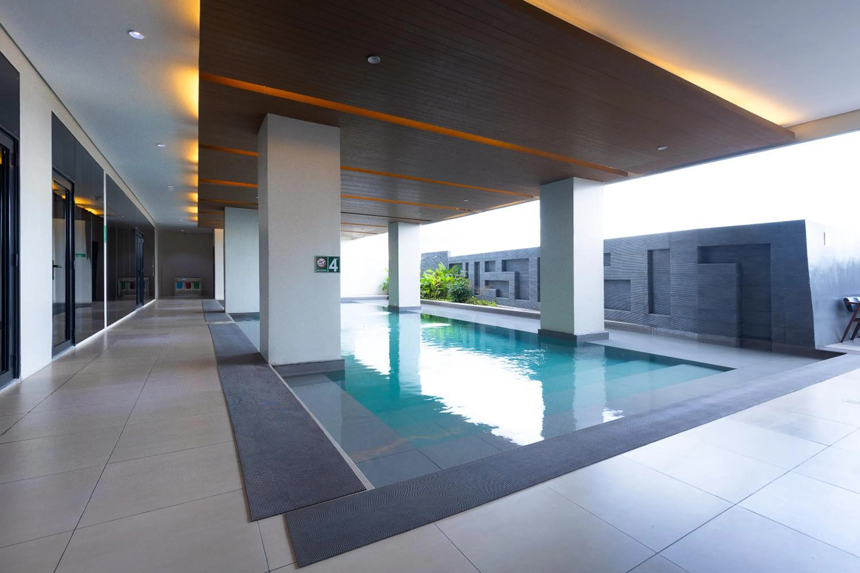 Pool view in Hotel101 - Fort