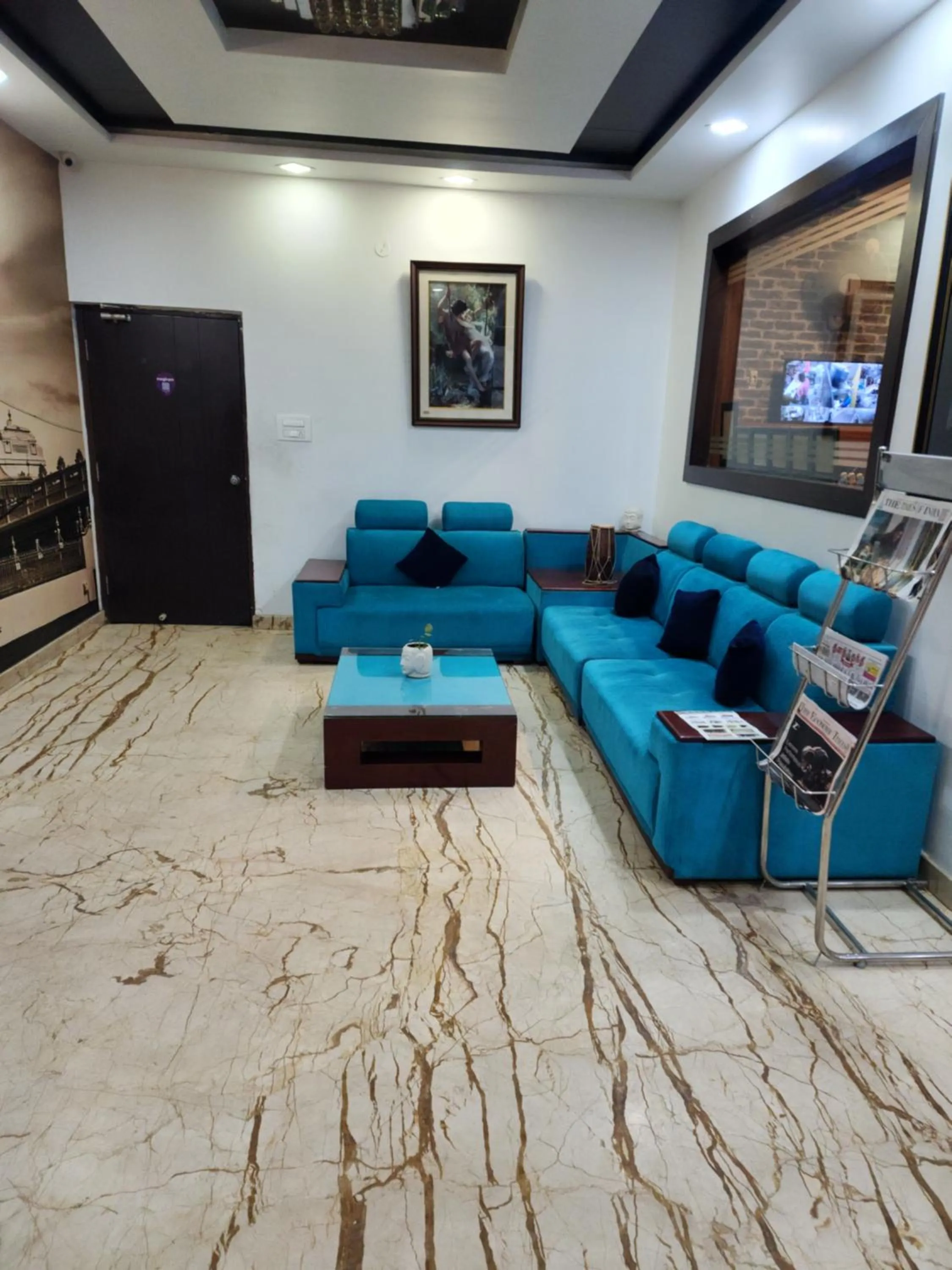 Seating area in Western Keys Hotel