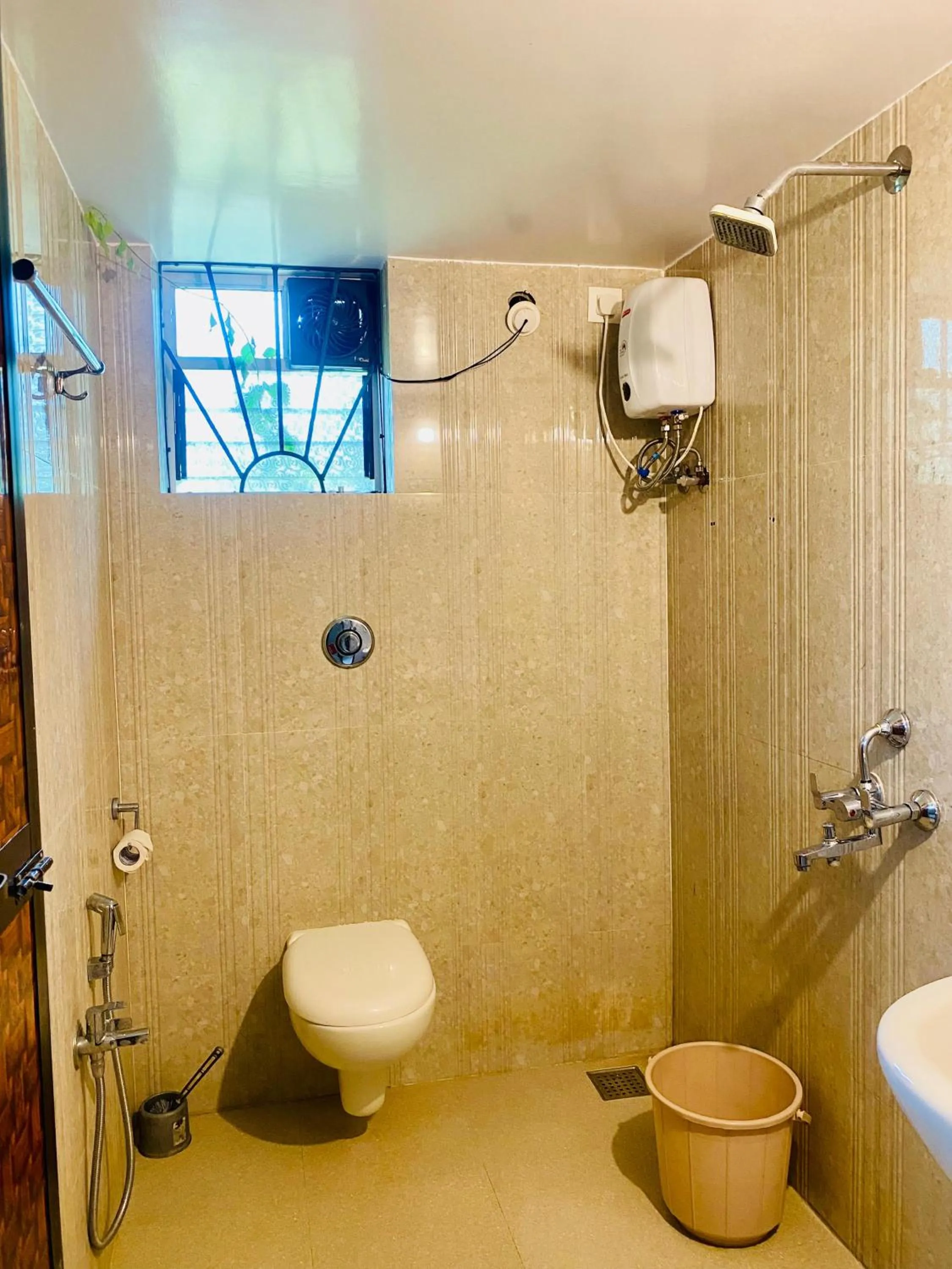Shower in Nasya Beachside Cottages