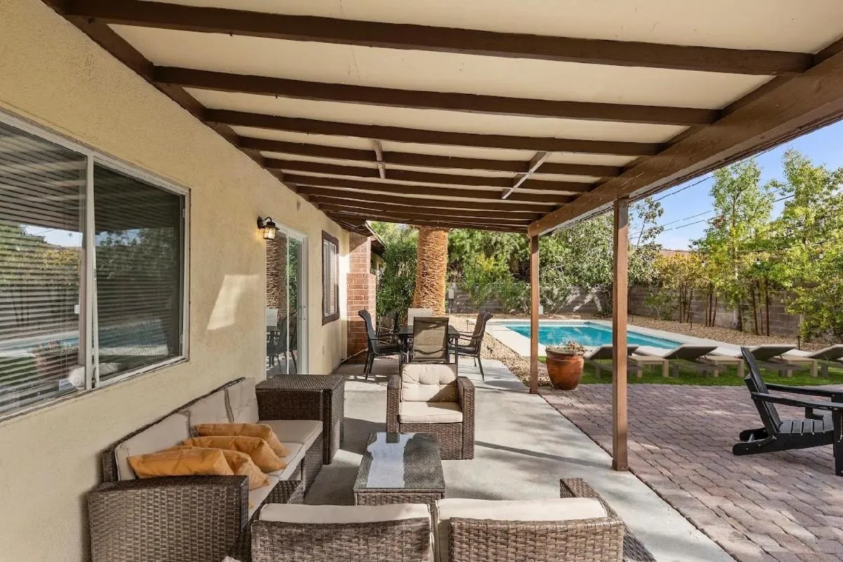 Stylish home with pool and spa