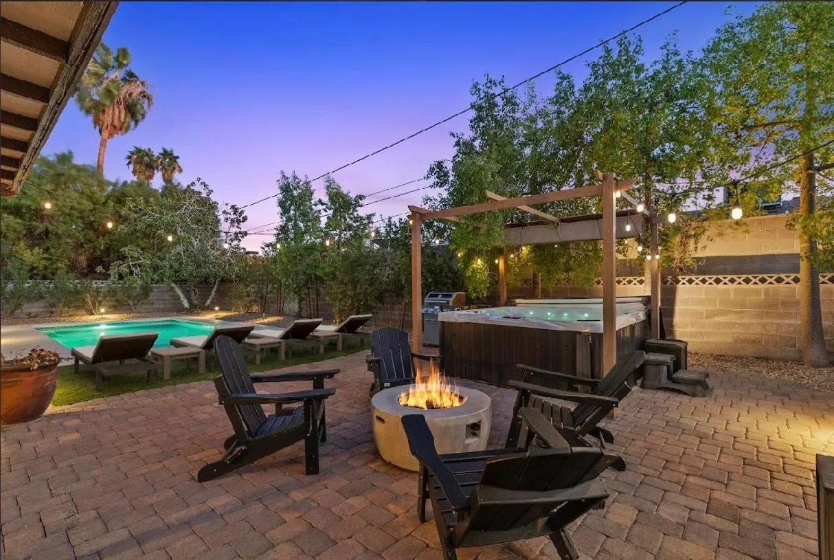 Stylish home with pool and spa