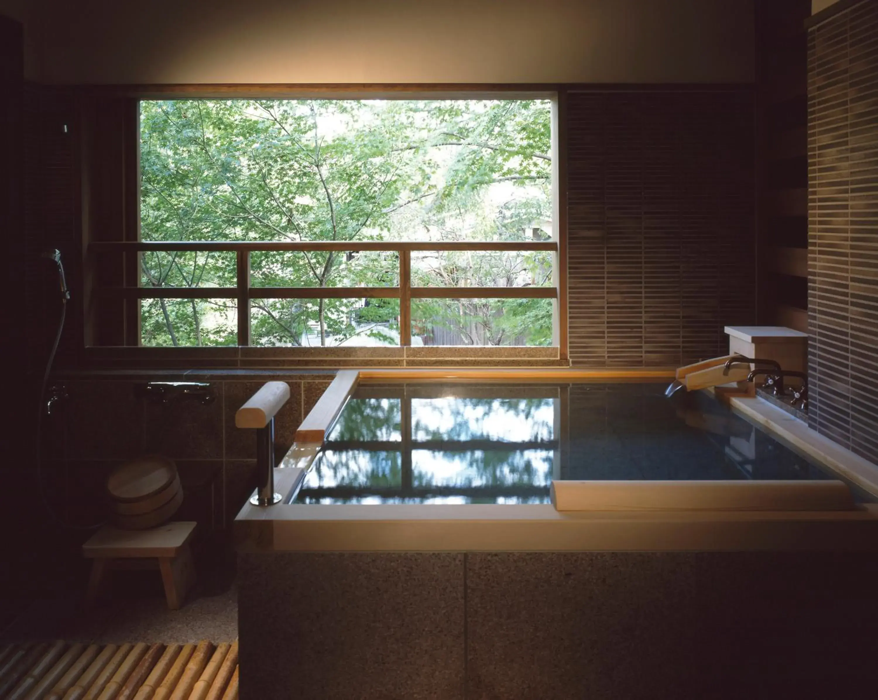 Japanese-Style Large Room with Open-Air Hot Spring Bath【Sawarabi】 in Ryokan Sumiya Kihoan Japanese-Style Large Room with Open-Air Hot Spring Bath【Sawarabi】 in Ryokan Sumiya Kihoan