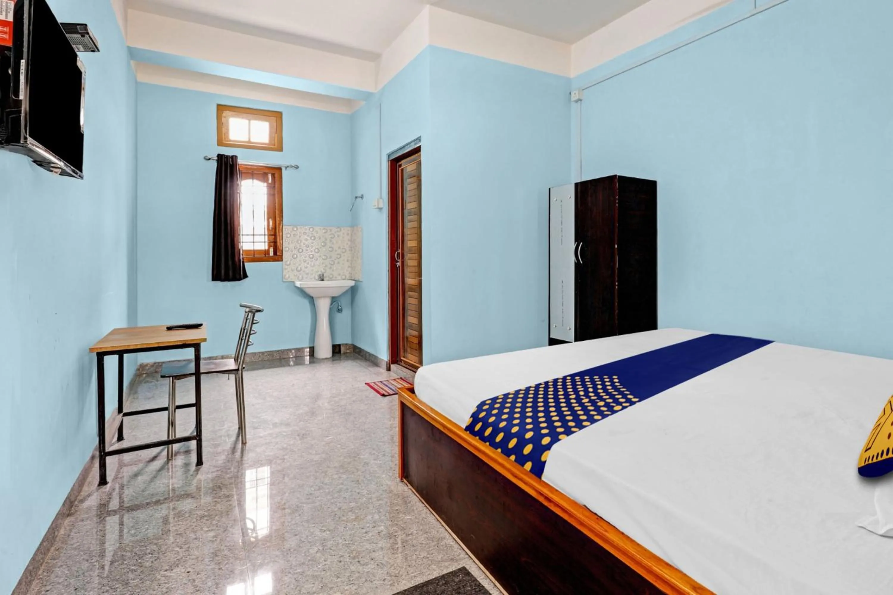 Bedroom, Bed in Hotel O Garam Masala Residency