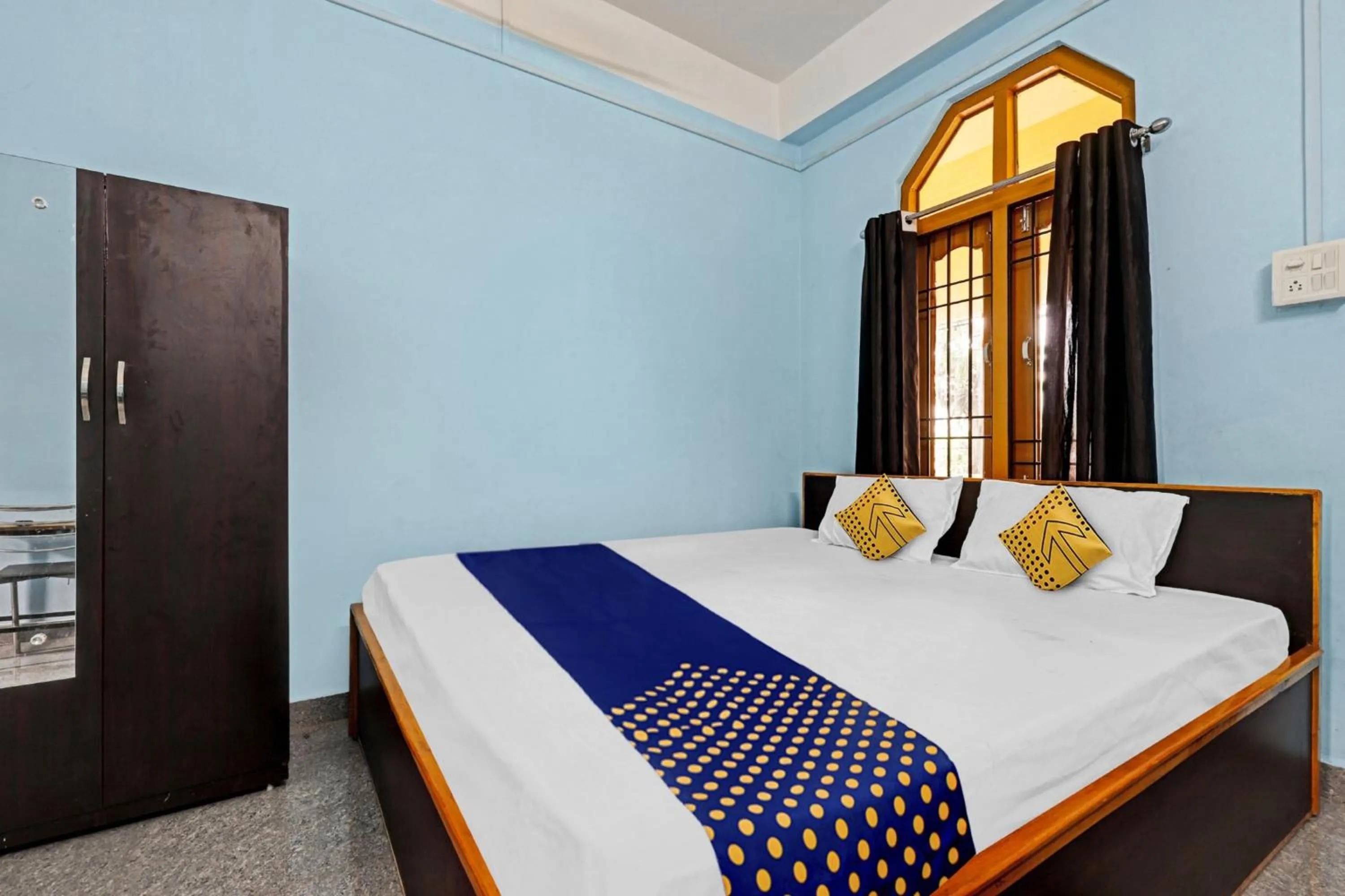 Bedroom, Bed in Hotel O Garam Masala Residency