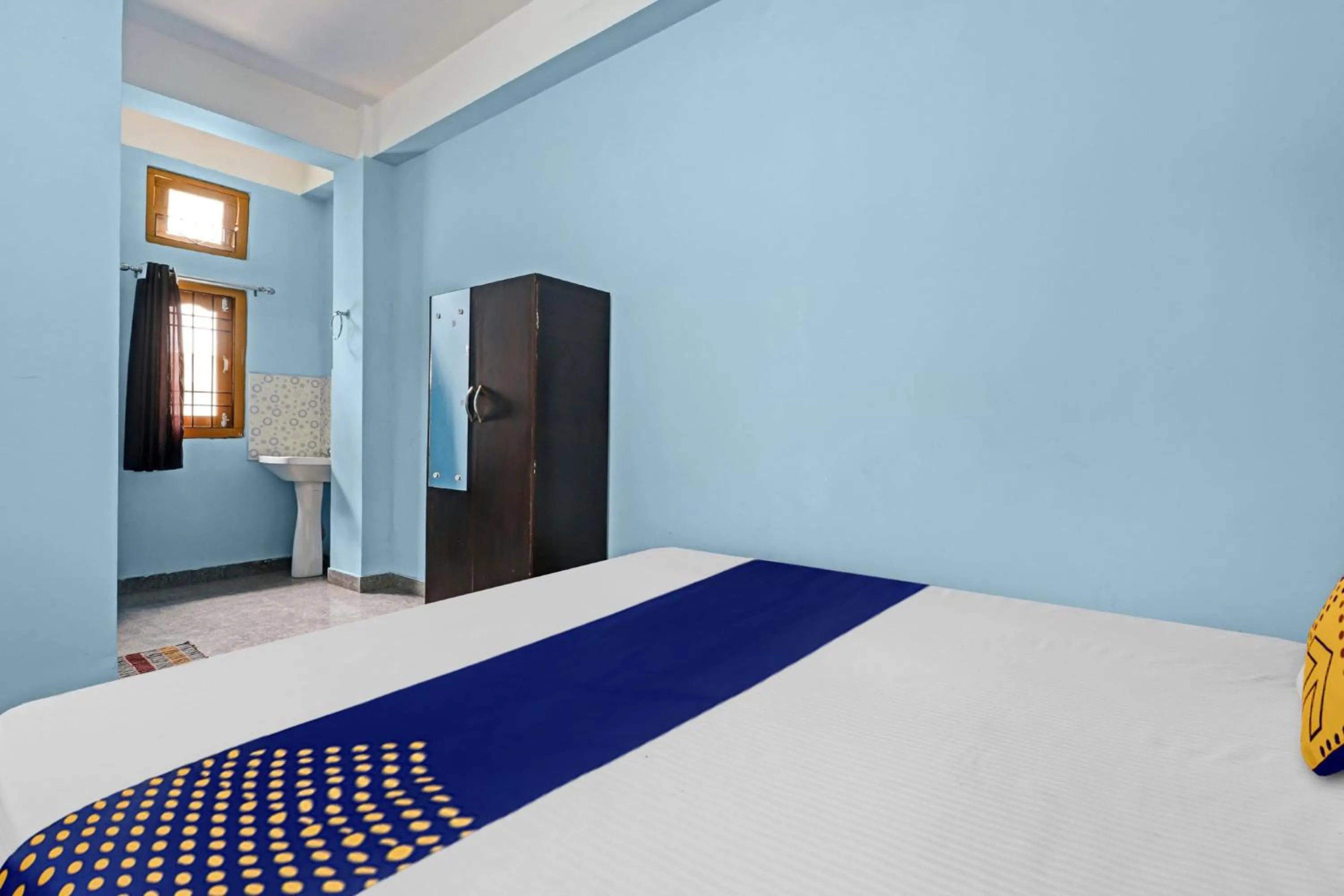 Bedroom, Bed in Hotel O Garam Masala Residency