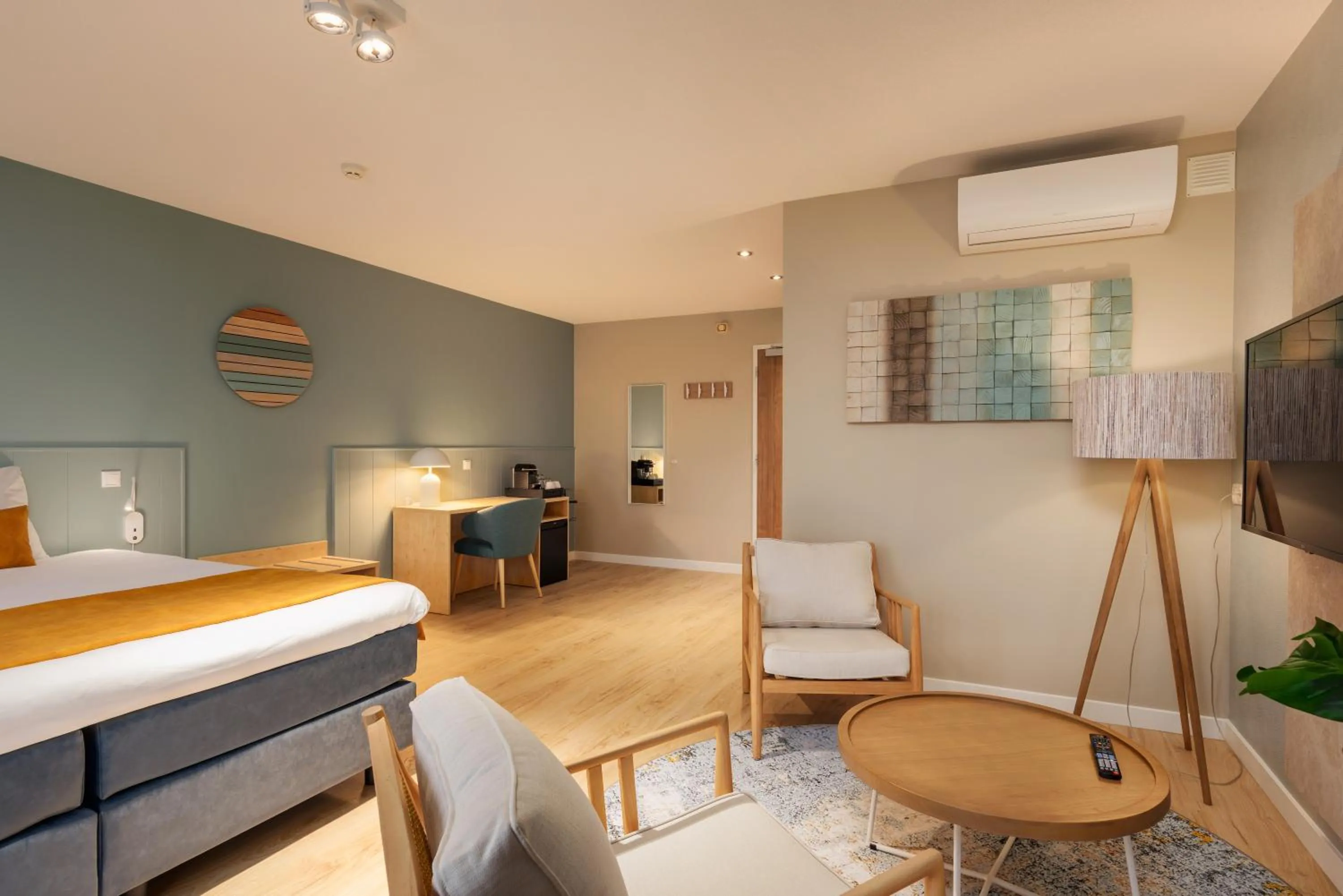 Bed in Beachhotel Cape Helius