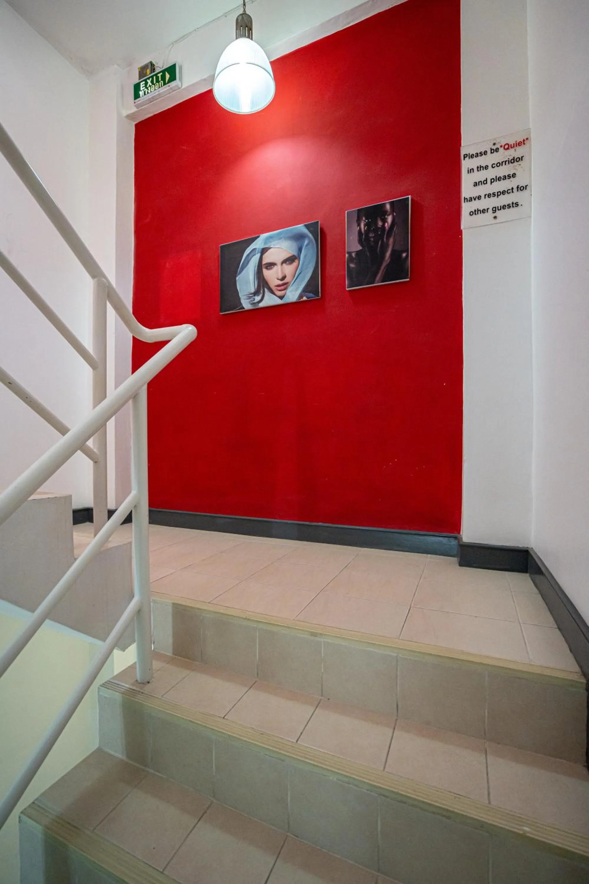 flat iron in Santi White House Patong