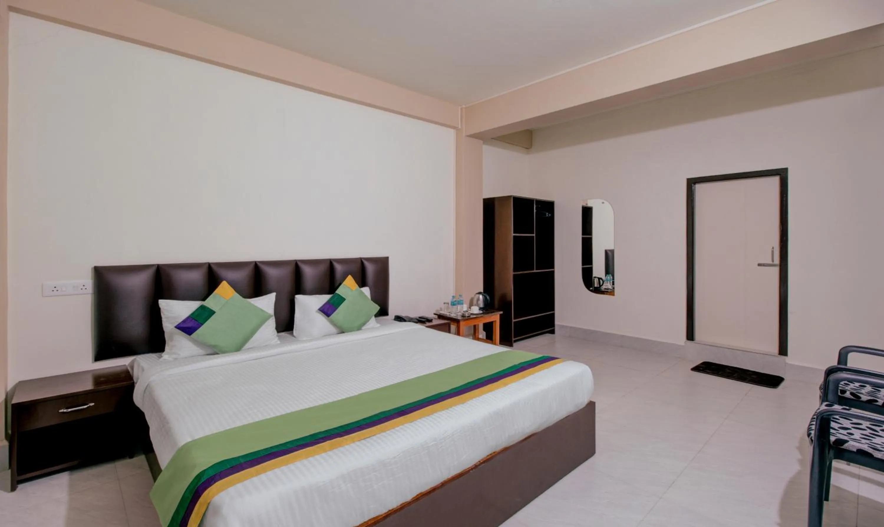 Bed in Treebo Staying Center