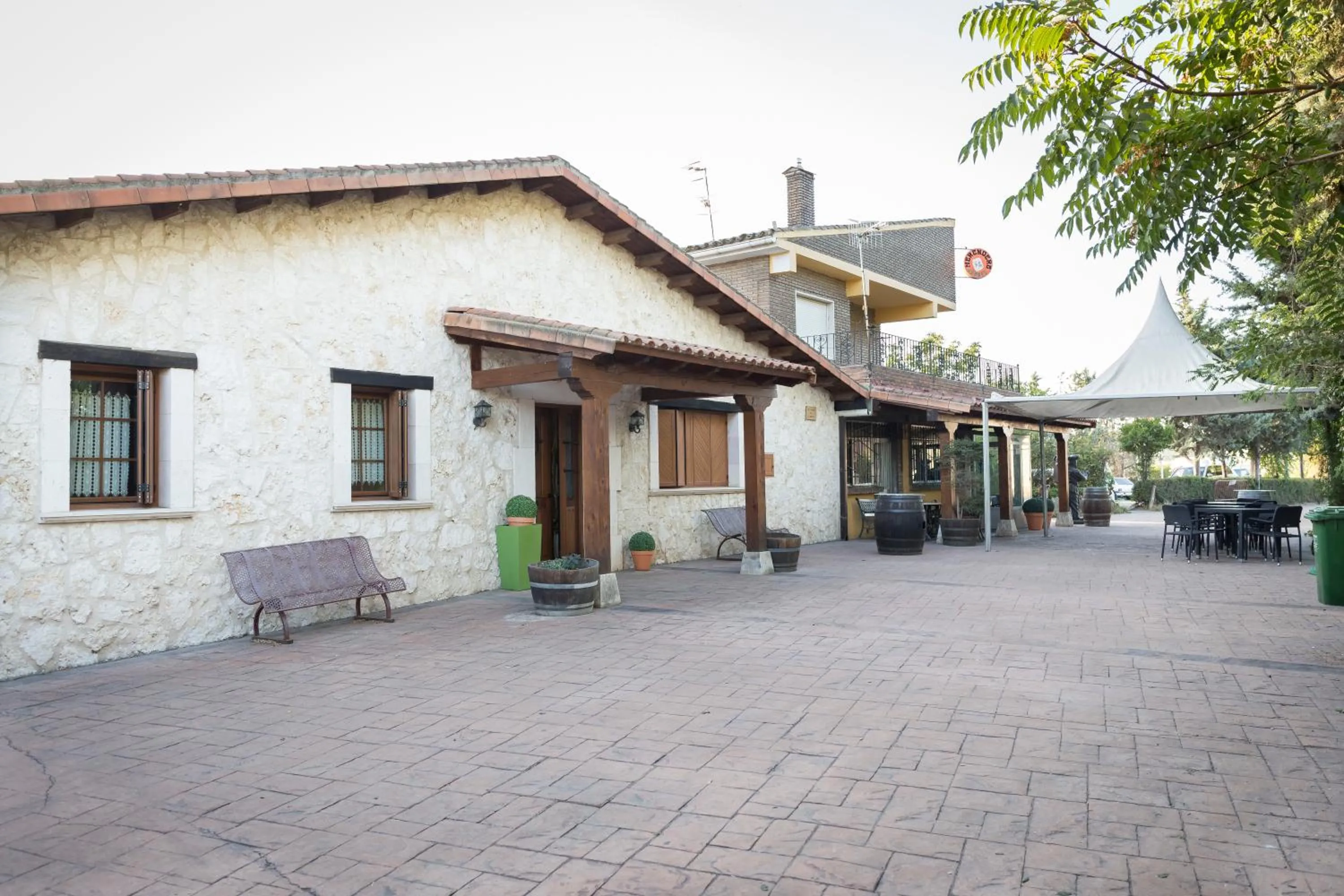 Property building in Hotel Un lugar en la Vecilla