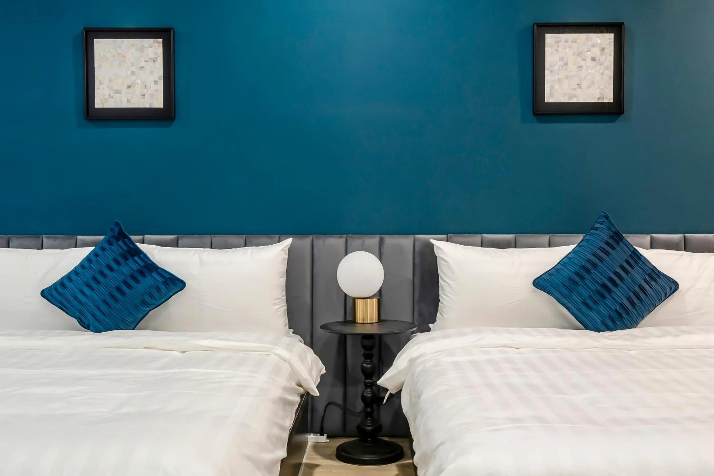 Photo of the whole room, Bed in Sunset Mu Style Inn