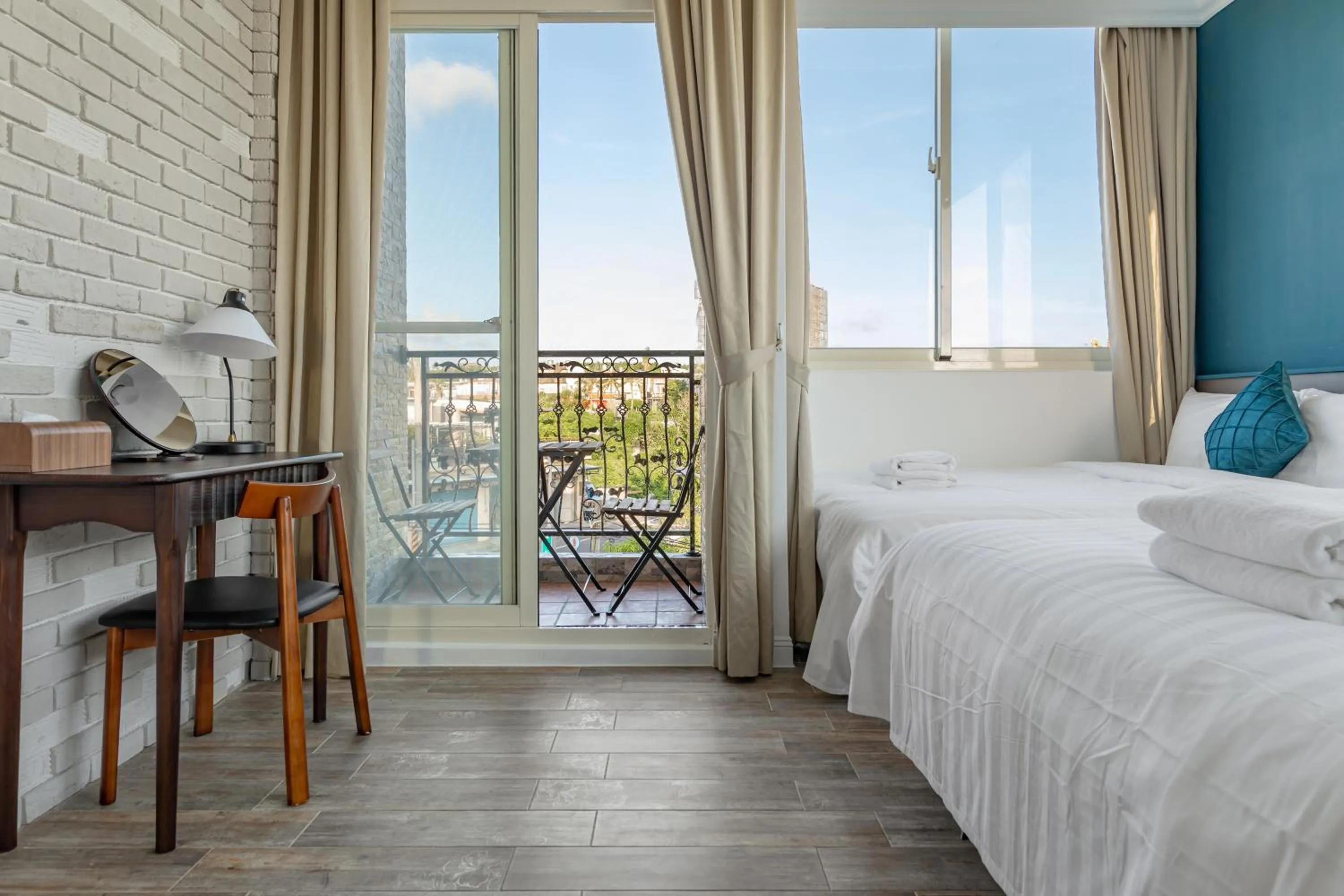 Bed in Sunset Mu Style Inn