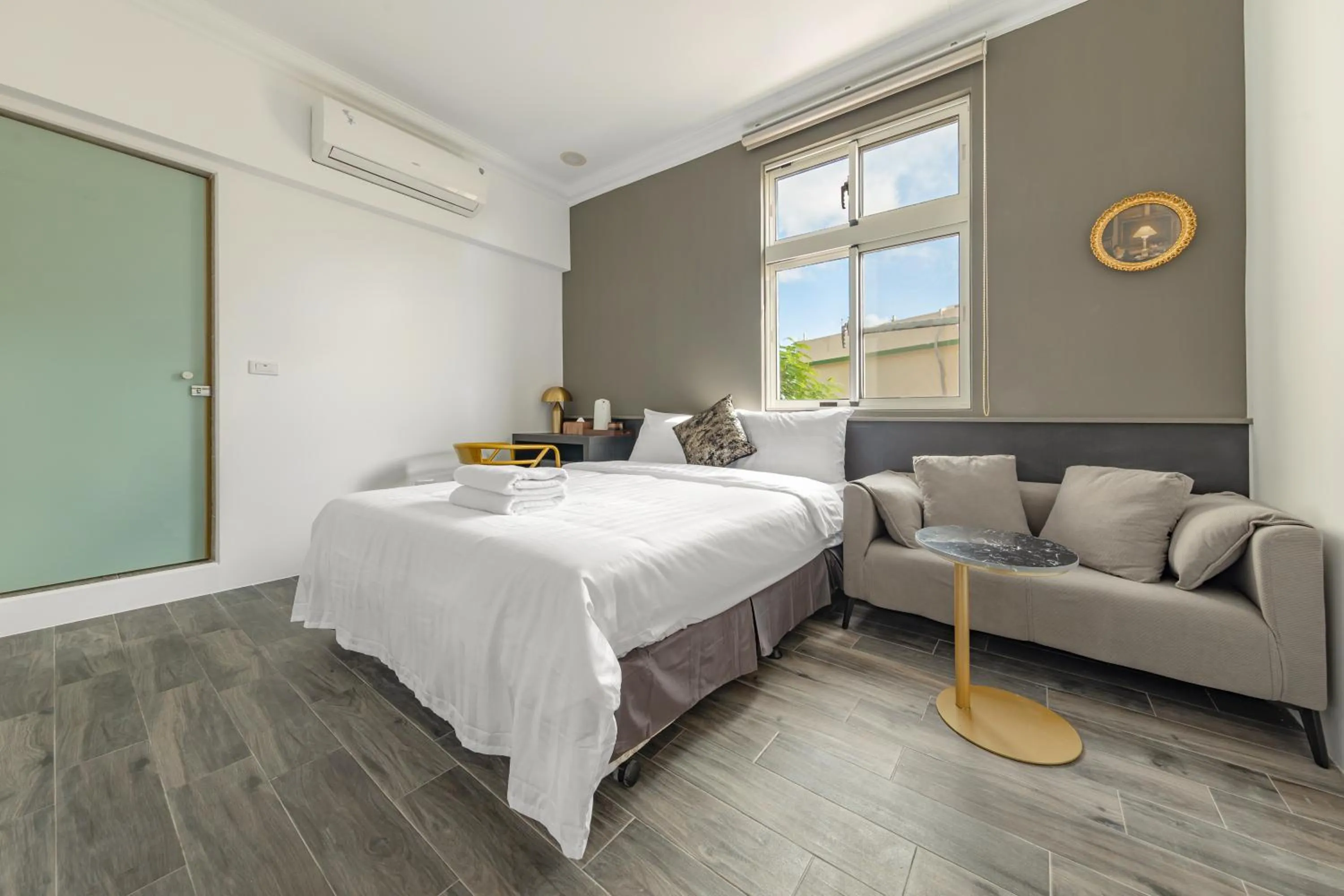 Bed in Sunset Mu Style Inn