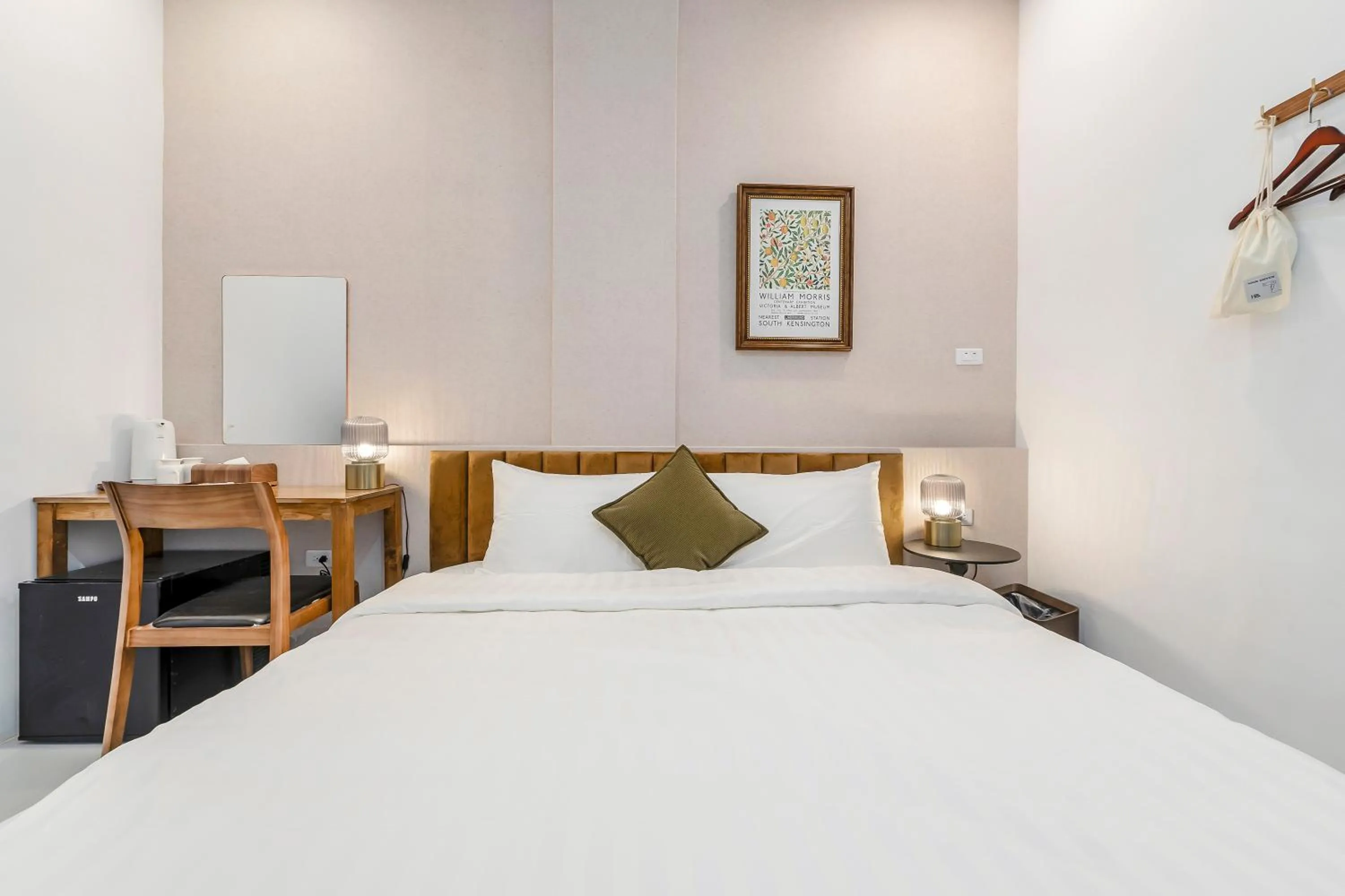 Bed in Sunset Mu Style Inn