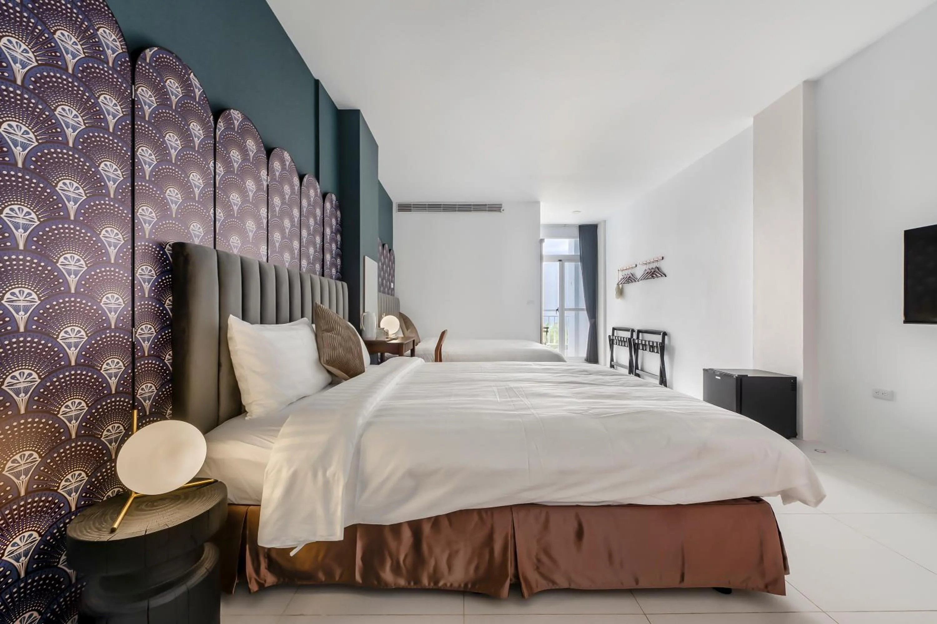 Photo of the whole room, Bed in Sunset Mu Style Inn