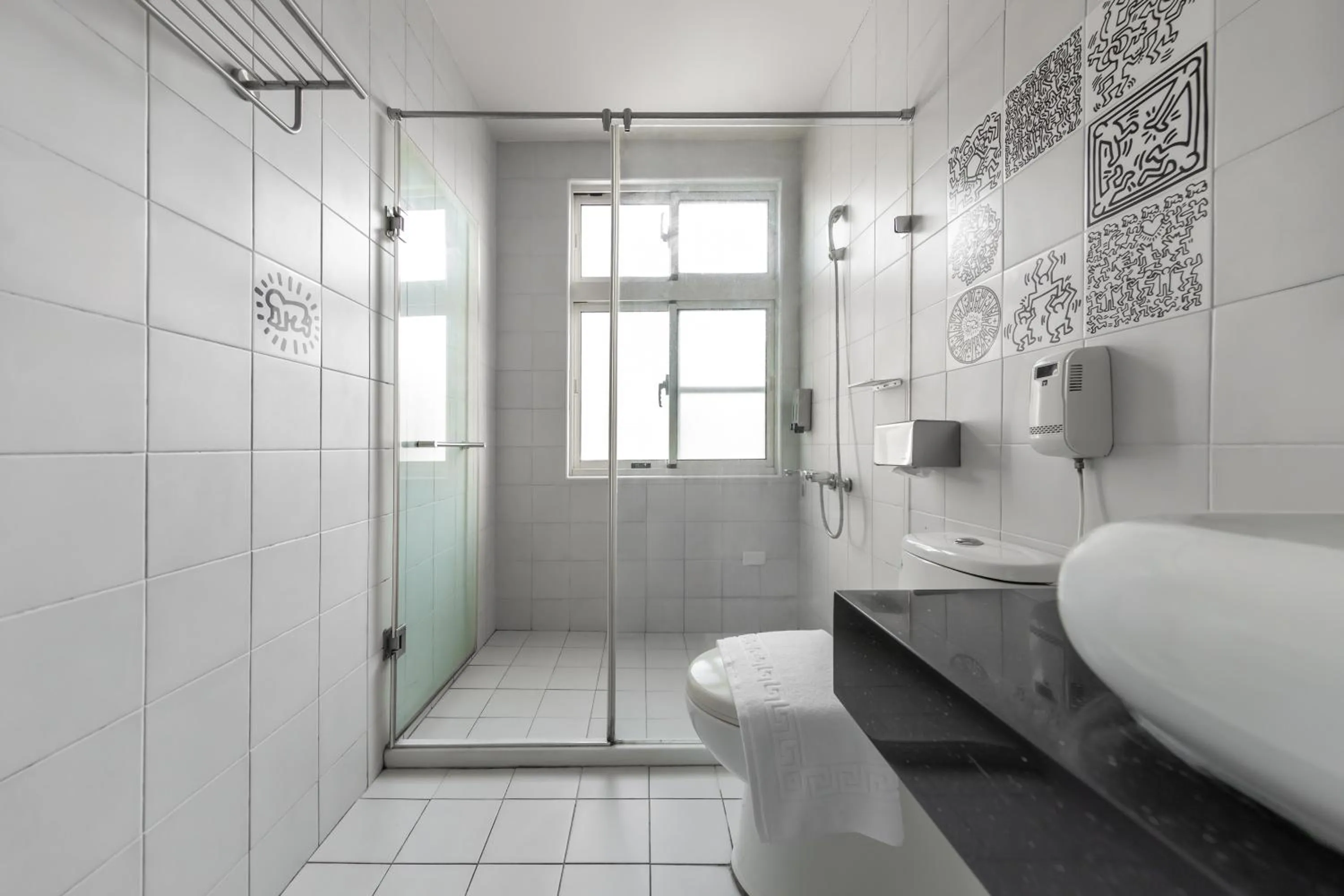 Shower, Bed in Sunset Mu Style Inn