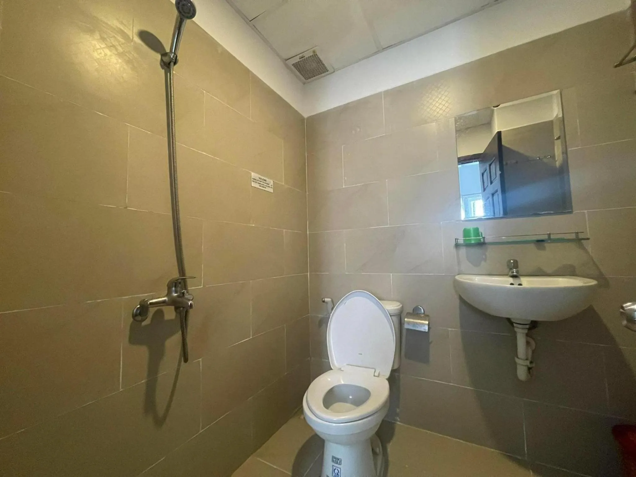 Bathroom in OYO 1179 Minh An Motel