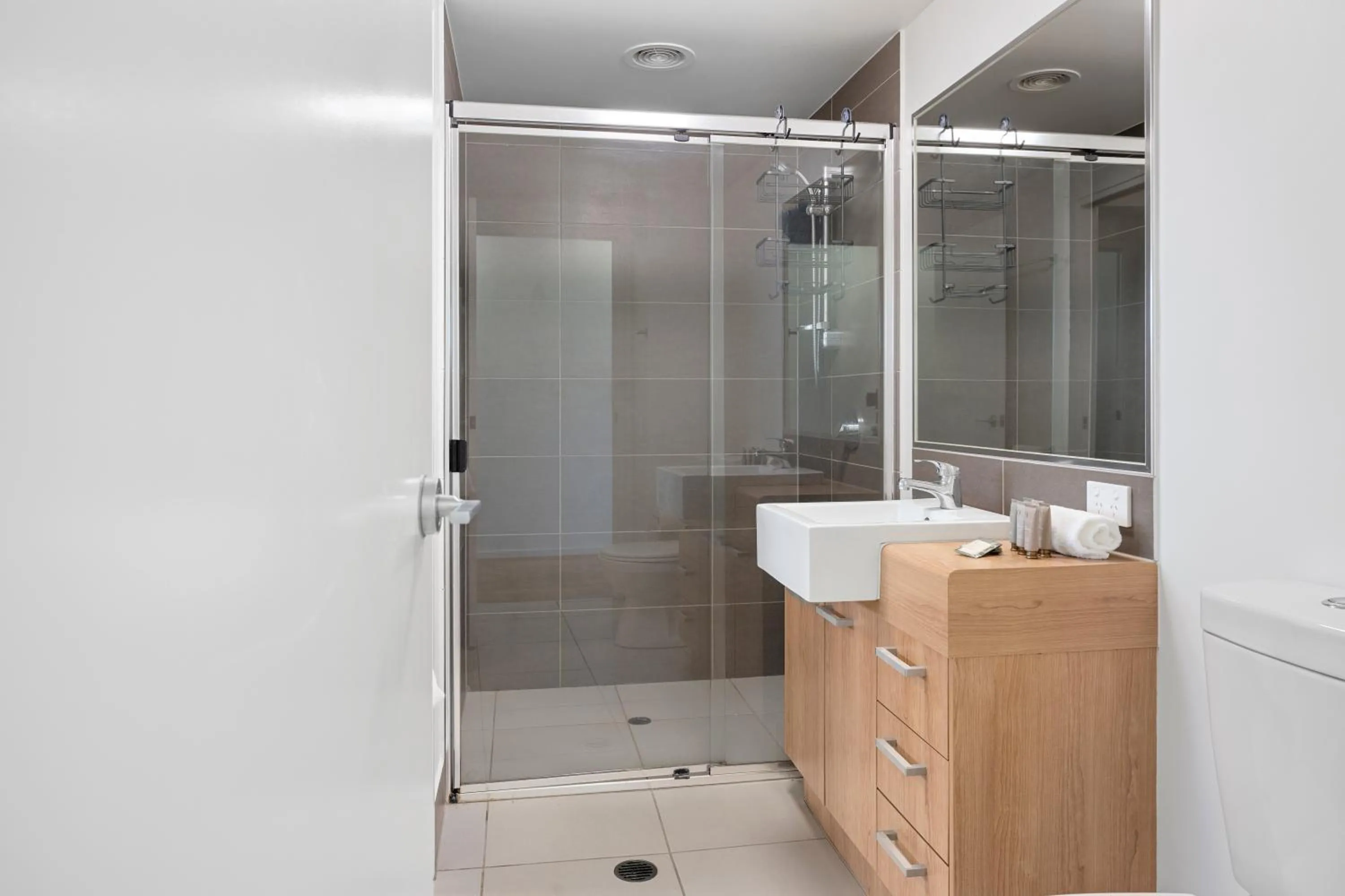 Bathroom in Broadwater on the Peninsula