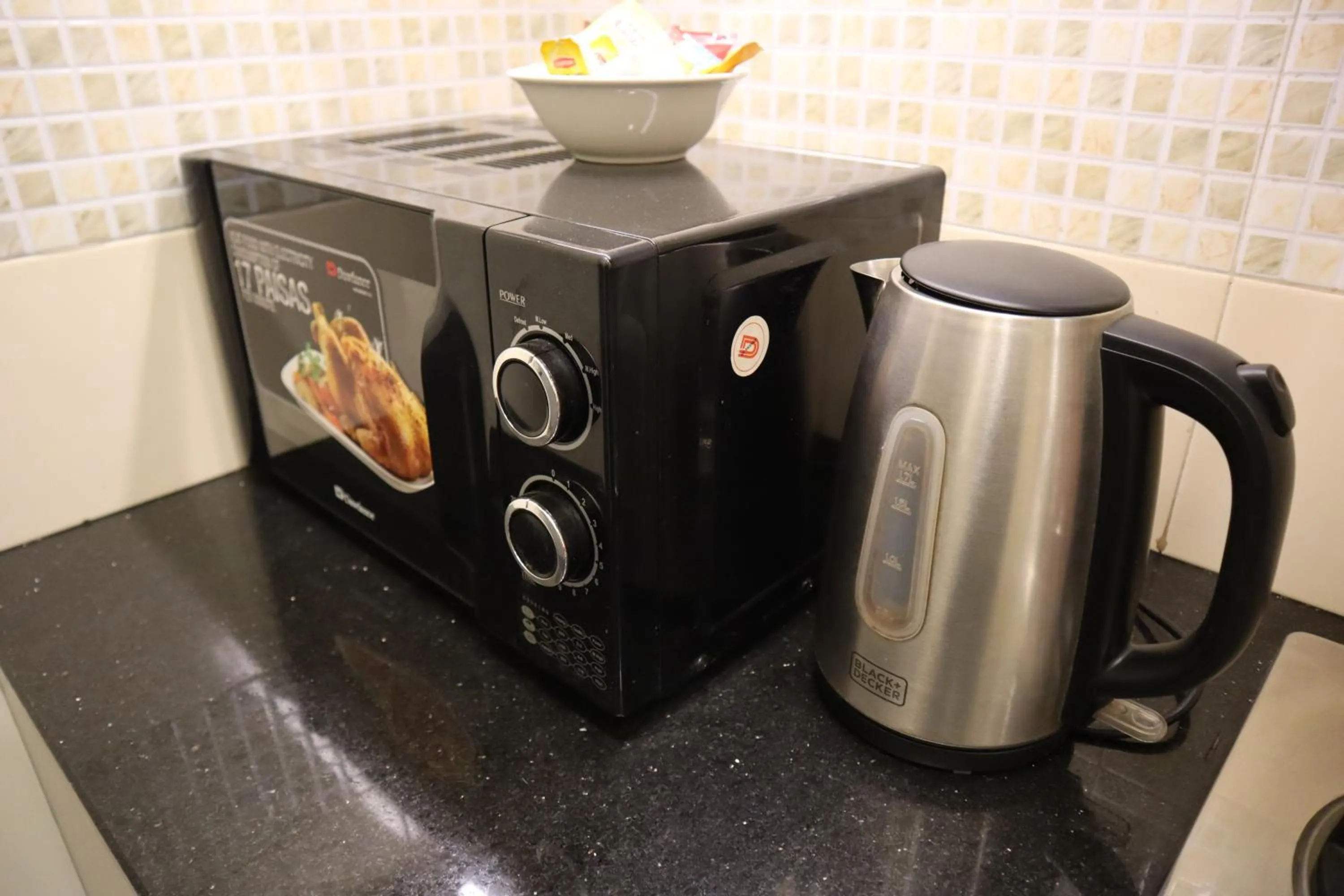 Coffee/tea facilities in Hayyat Luxury Hotel Suites