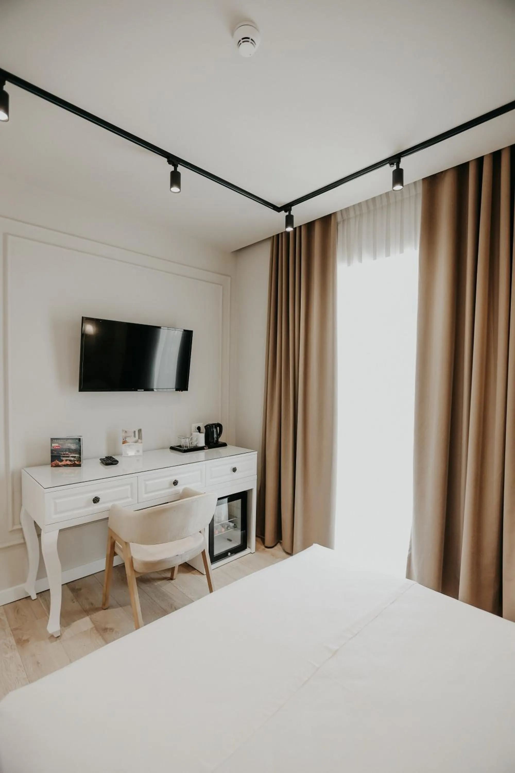 TV and multimedia, Bed in Seaside Hotel