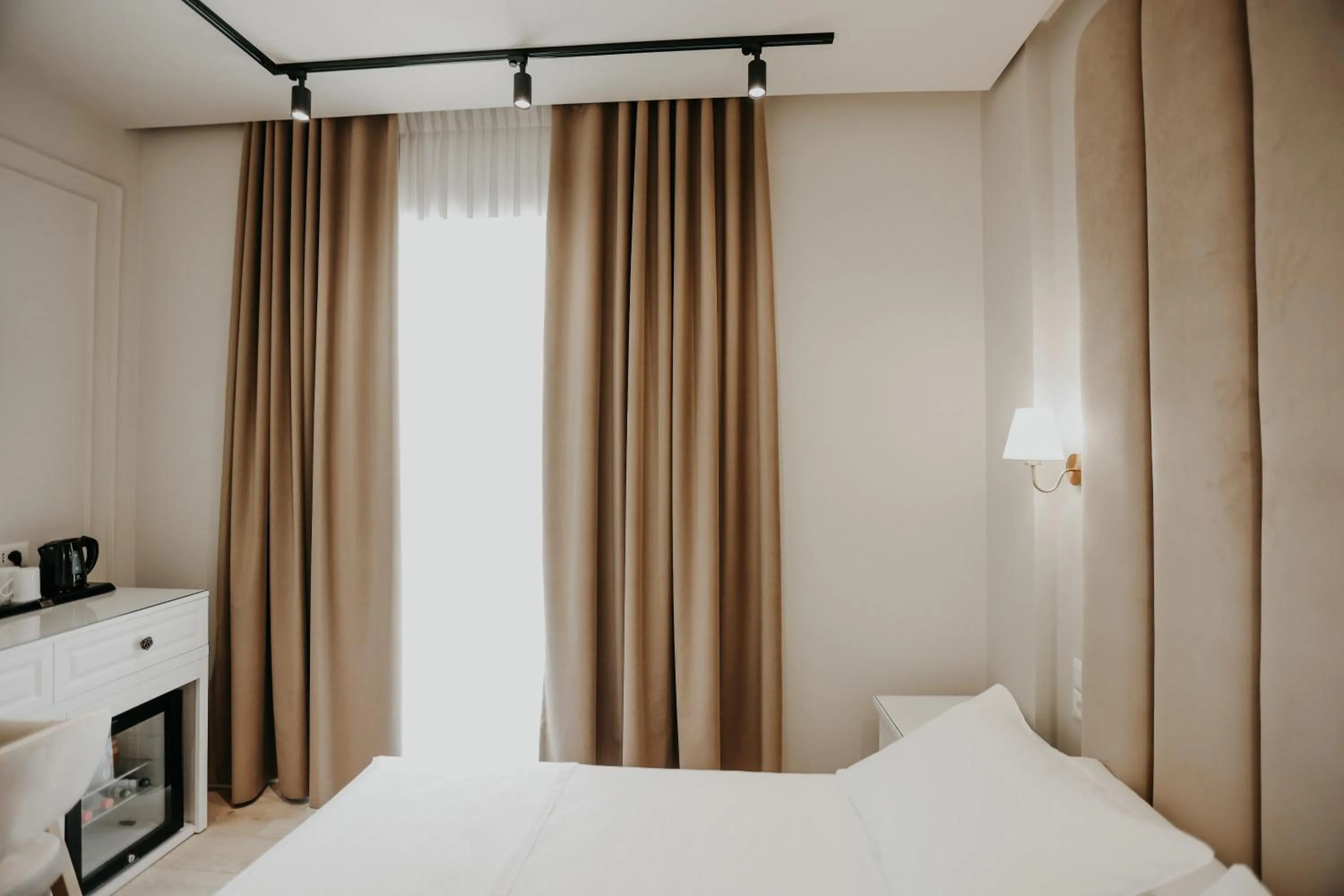 Photo of the whole room, Bed in Seaside Hotel